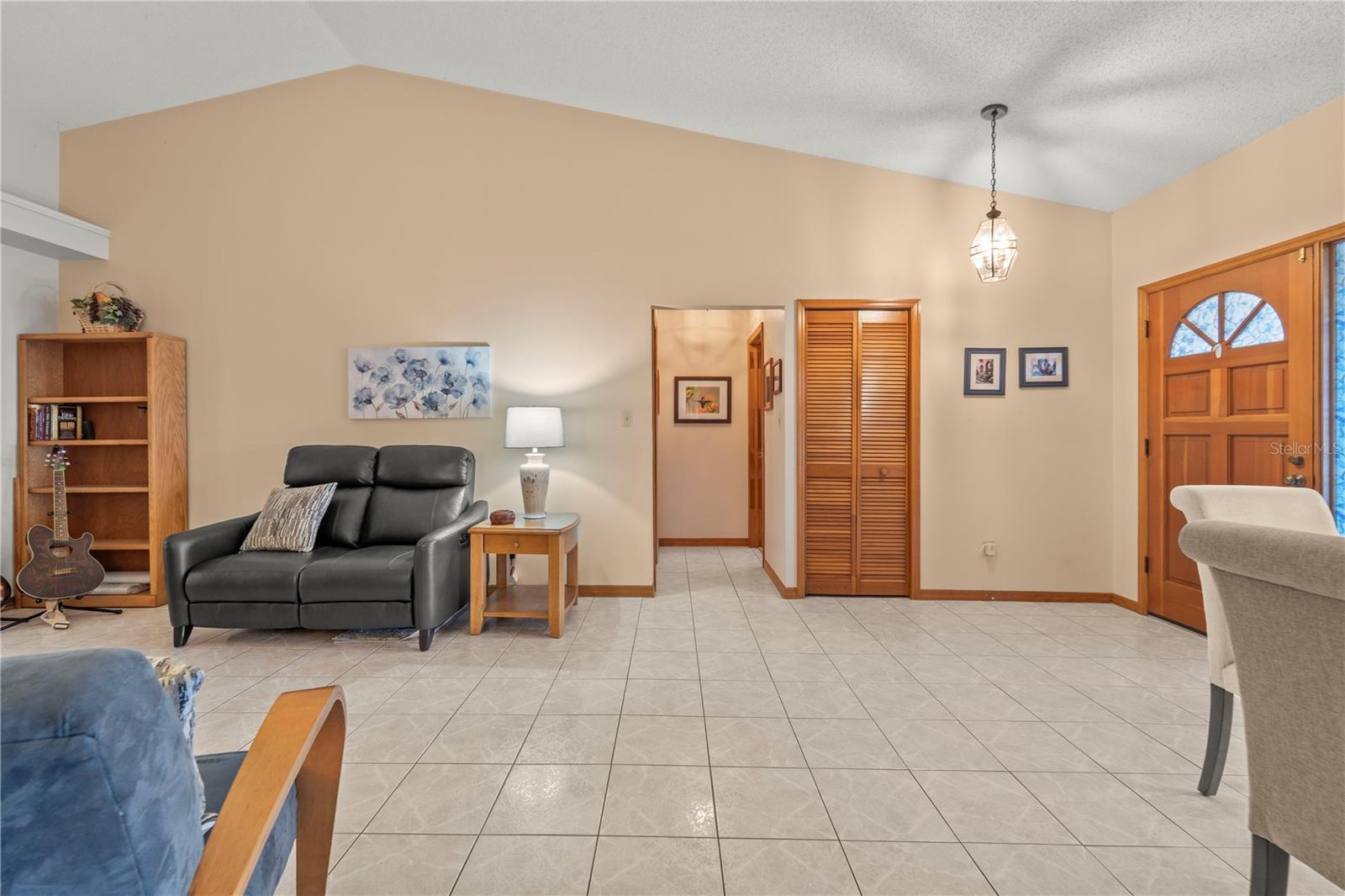 Image 4 of 44 For 1843 Juanita Court