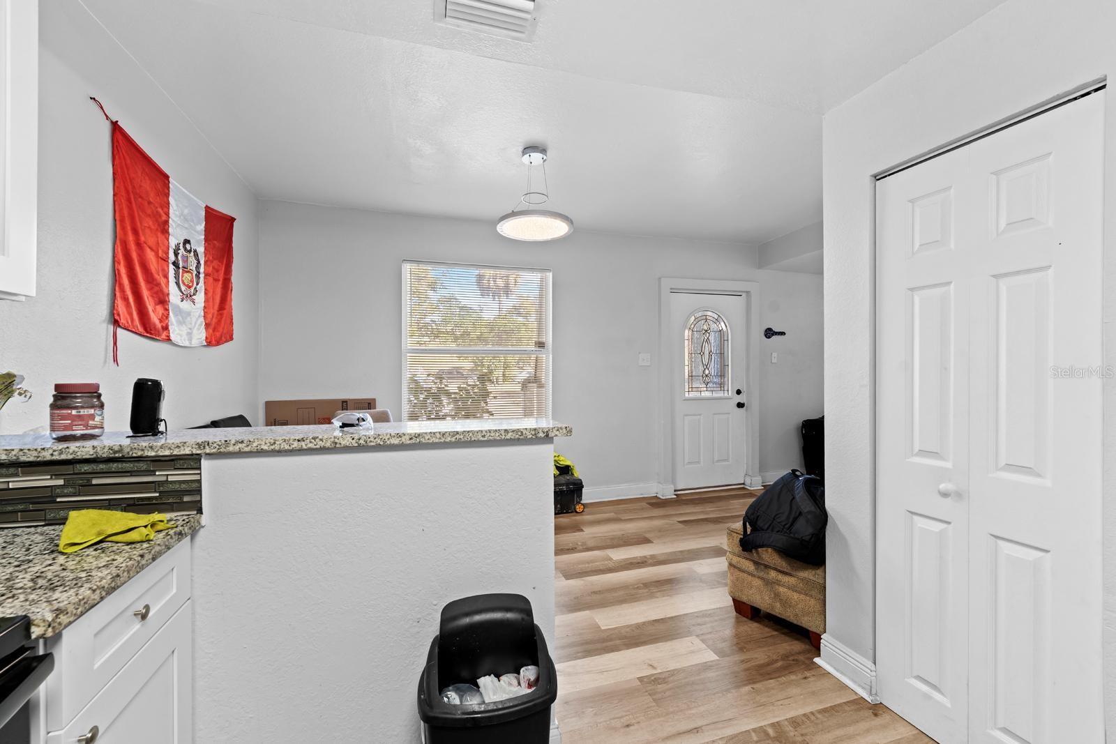 Image 12 of 25 For 4204 Marguerite Street