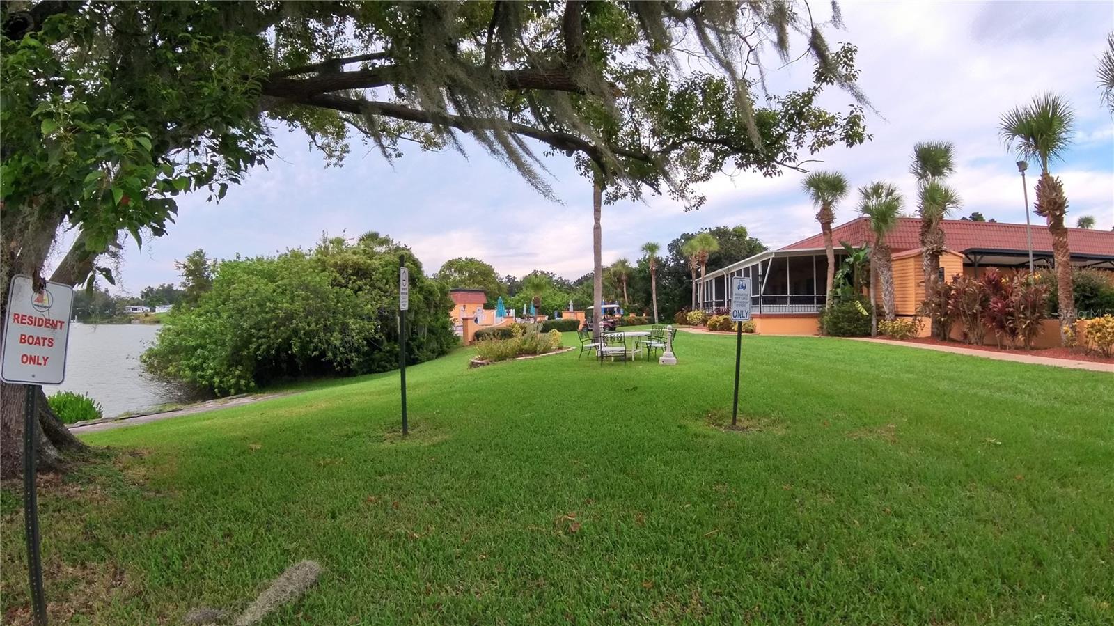 Image 19 of 22 For 2055 Floral Avenue 39