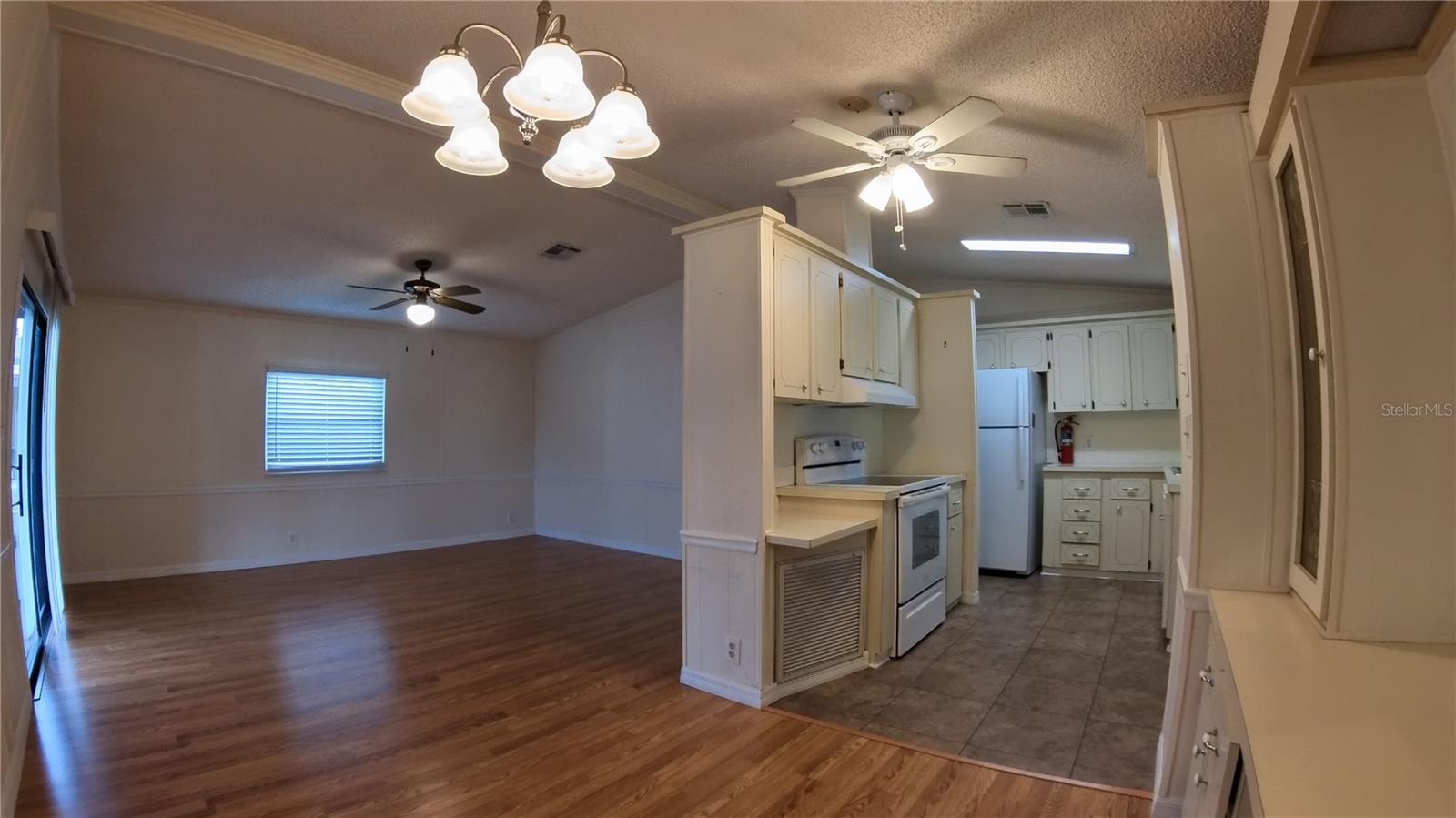 Image 5 of 22 For 2055 Floral Avenue 39