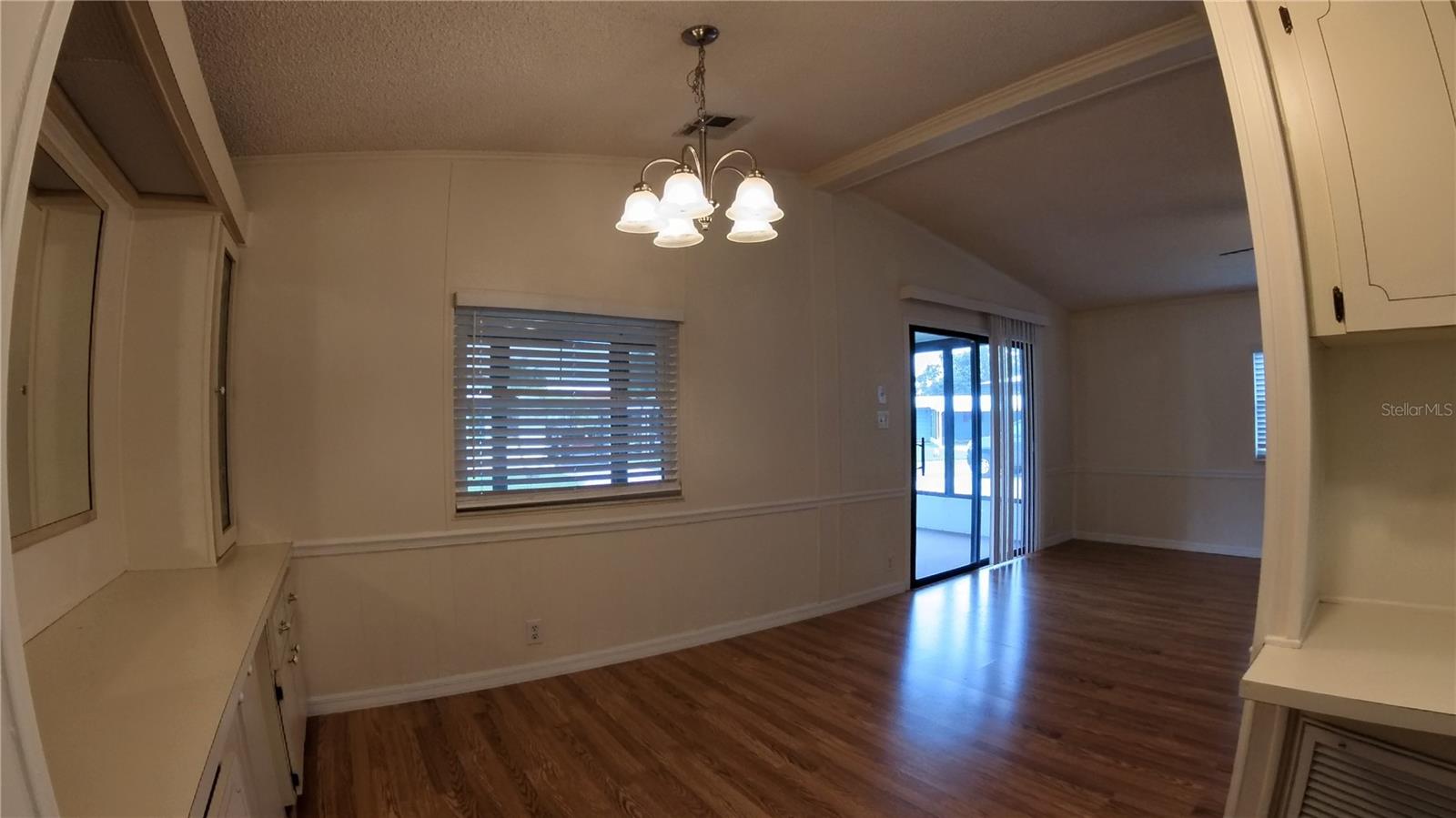 Image 6 of 22 For 2055 Floral Avenue 39