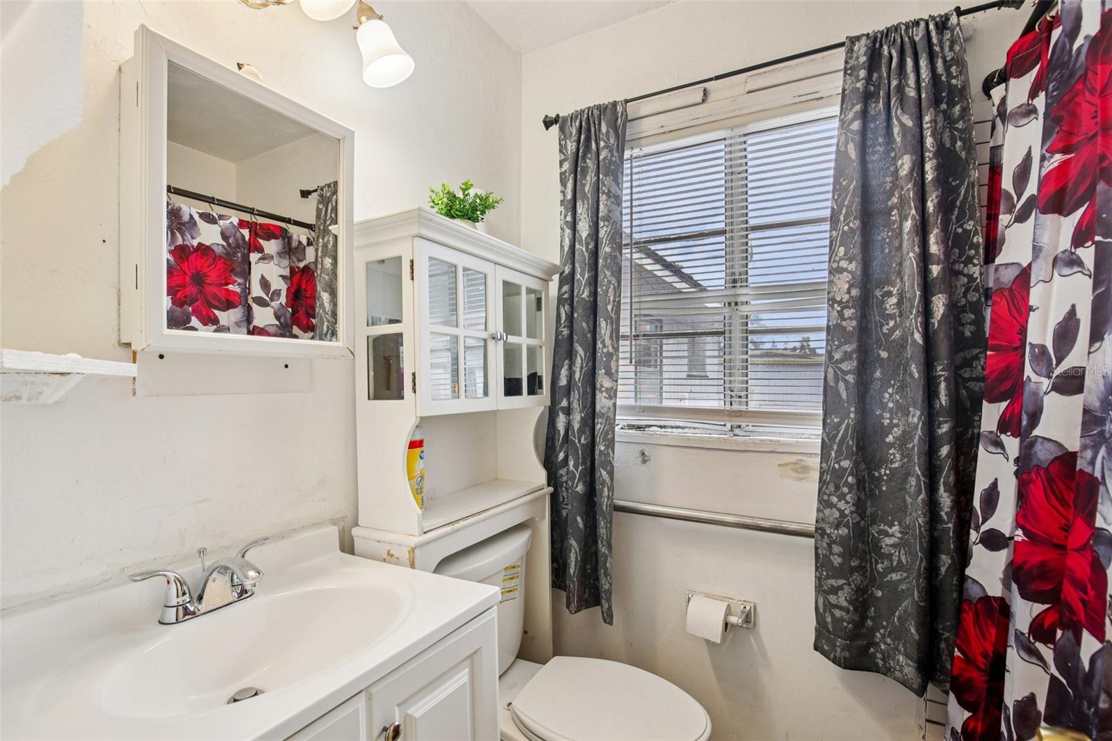 Image 18 of 26 For 3074 Melrose Avenue S