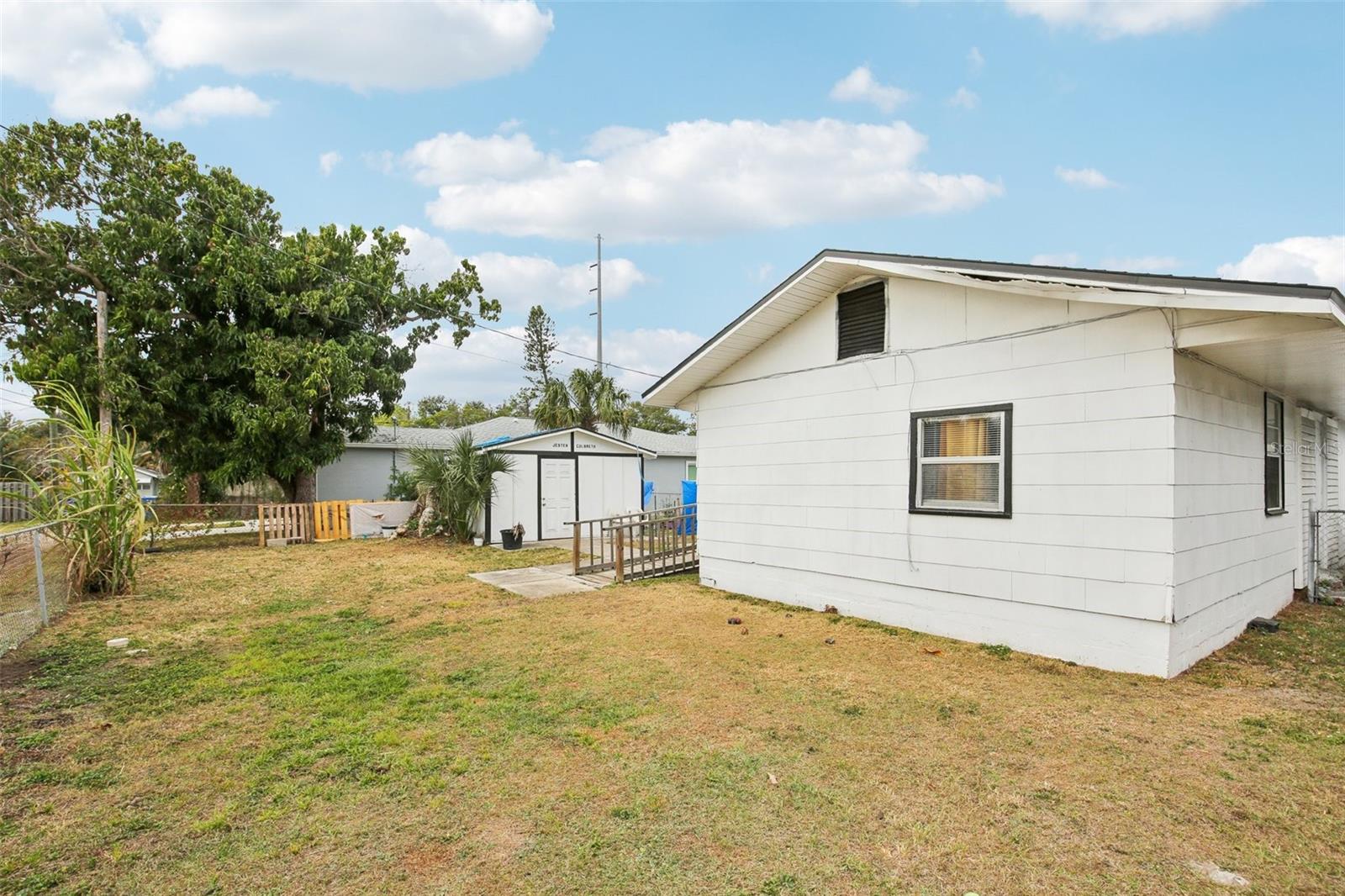 Image 21 of 26 For 3074 Melrose Avenue S