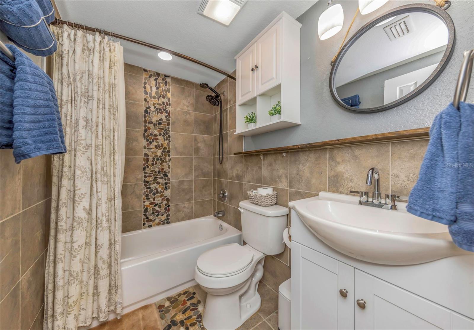 Image 33 of 48 For 1008 Greenleaf Way