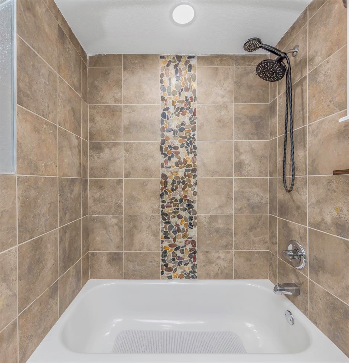 Image 34 of 48 For 1008 Greenleaf Way