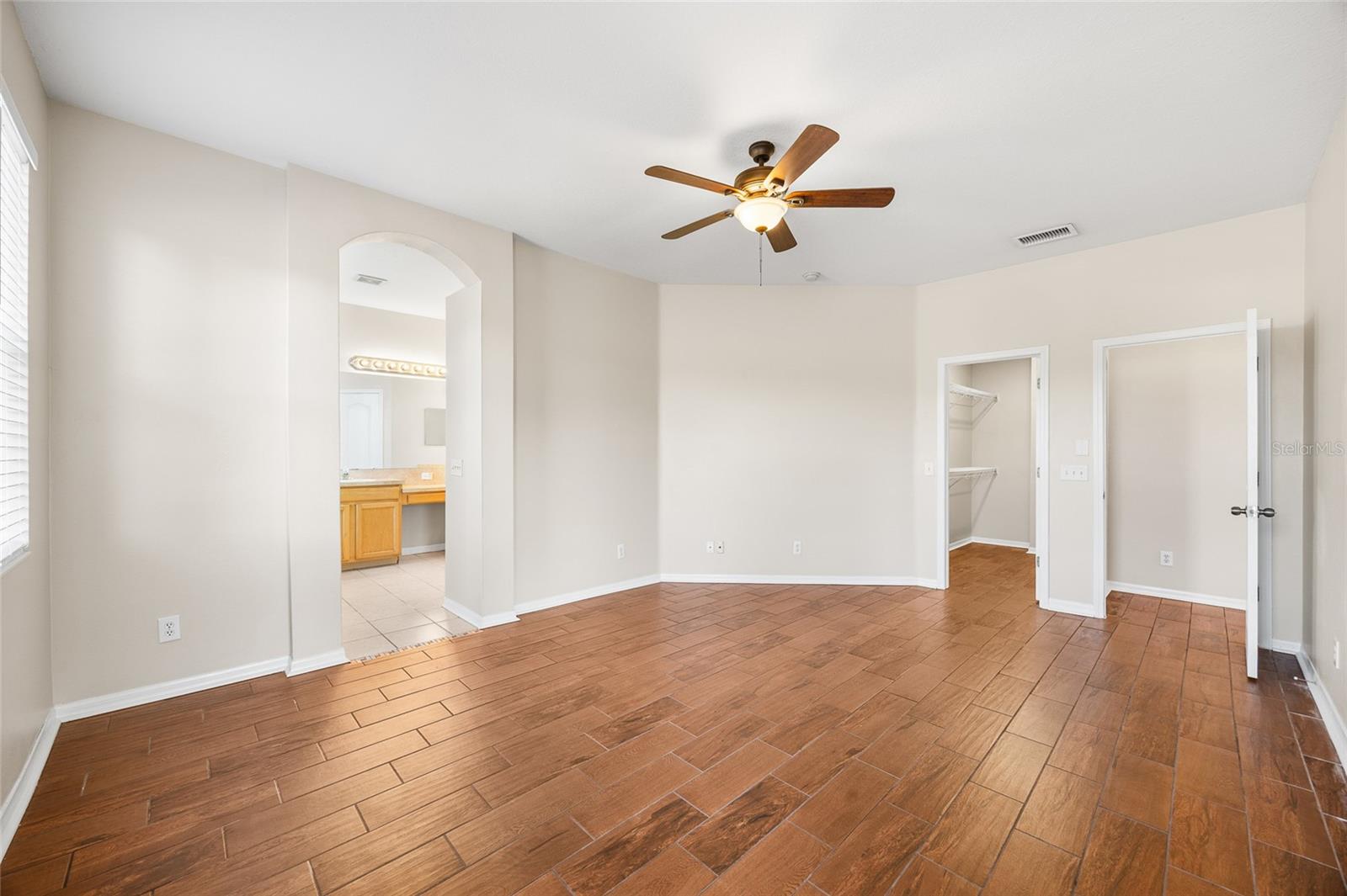 Image 20 of 43 For 8806 Sandy Plains Drive