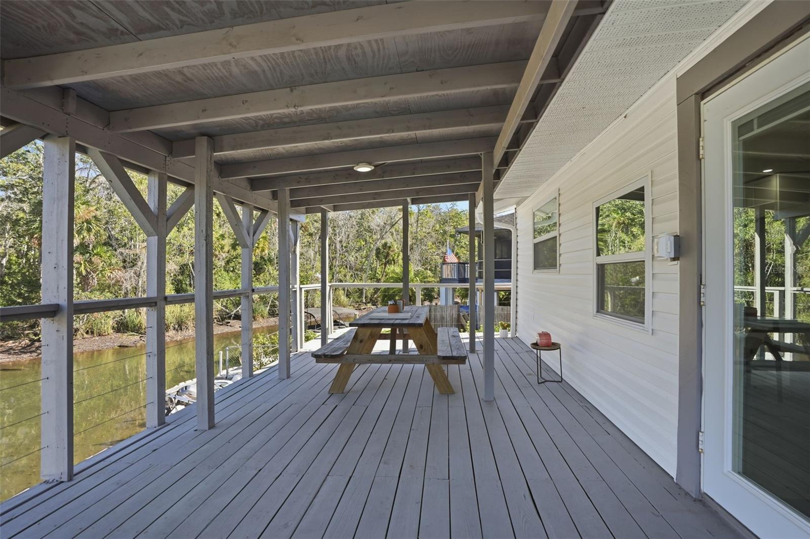 Listing photo id 14 for 7266 Tropical Drive