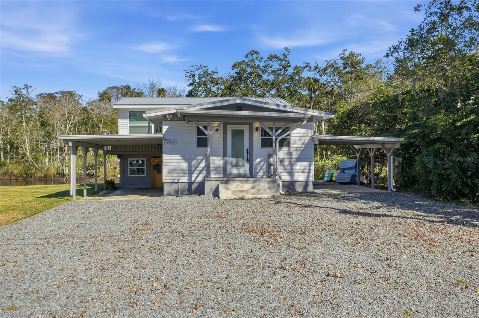 Listing photo id 33 for 7266 Tropical Drive