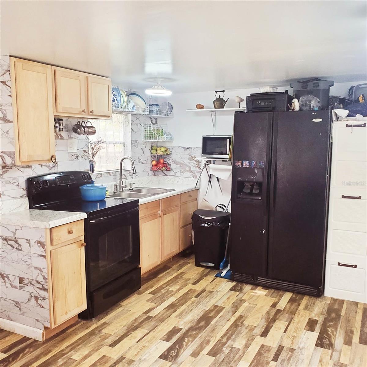 Image 11 of 72 For 24905 130th Street