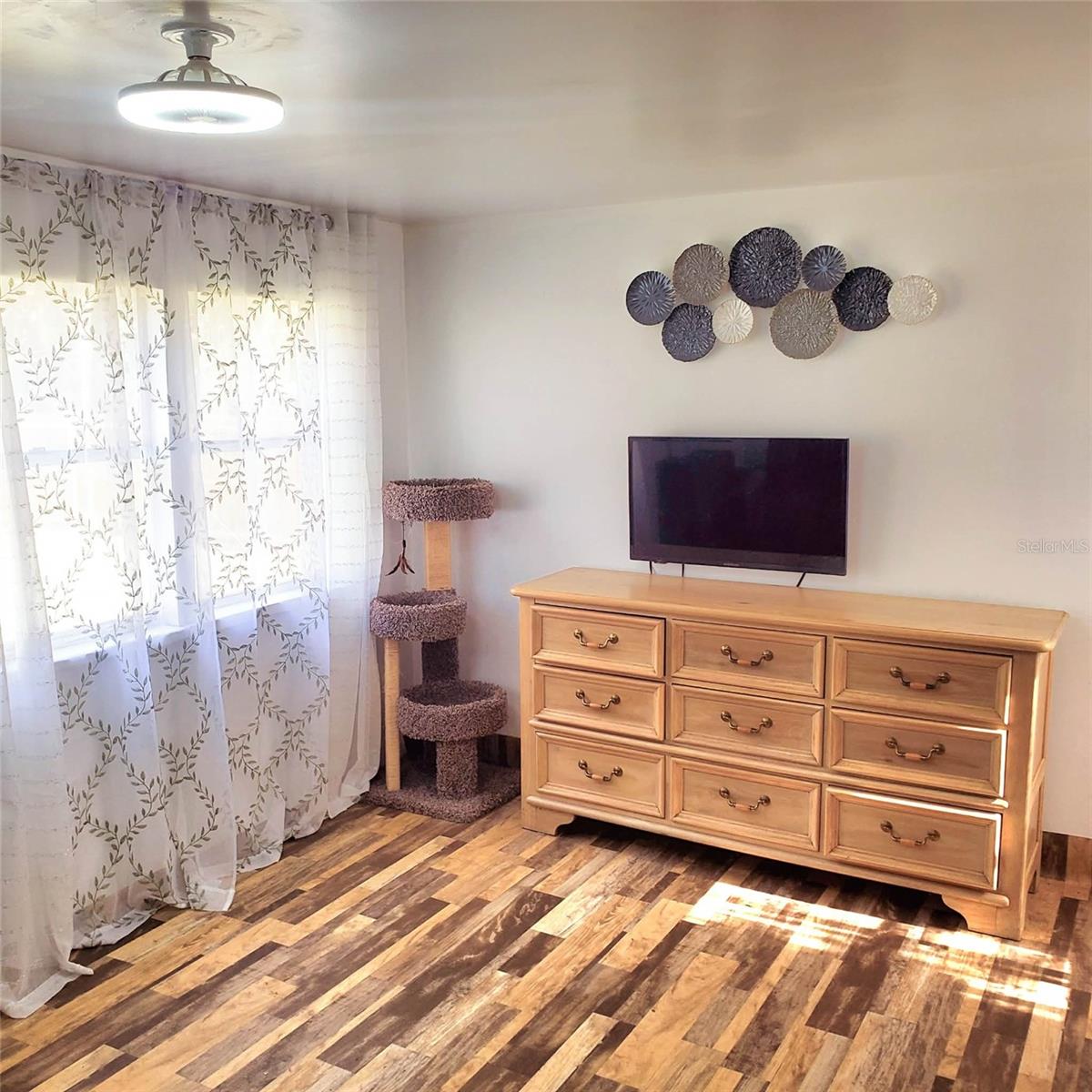 Image 18 of 72 For 24905 130th Street