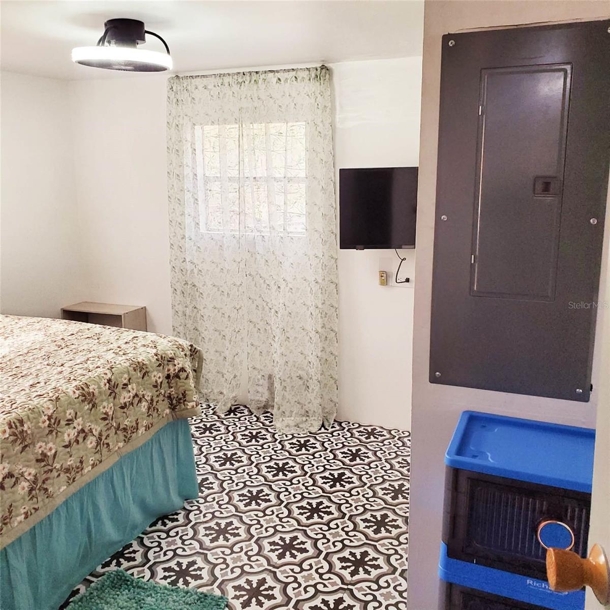 Image 29 of 72 For 24905 130th Street