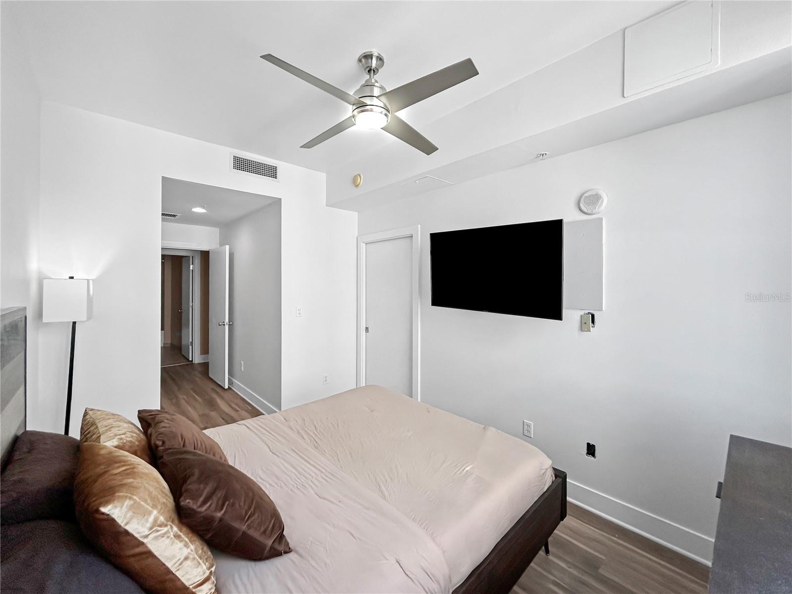 Image 12 of 29 For 1120 Kennedy Boulevard 1427