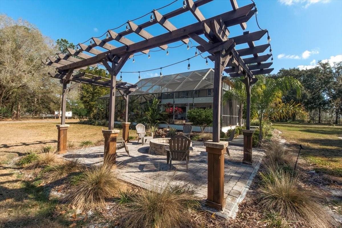 Image 17 of 82 For 6535 Lake Irene Drive