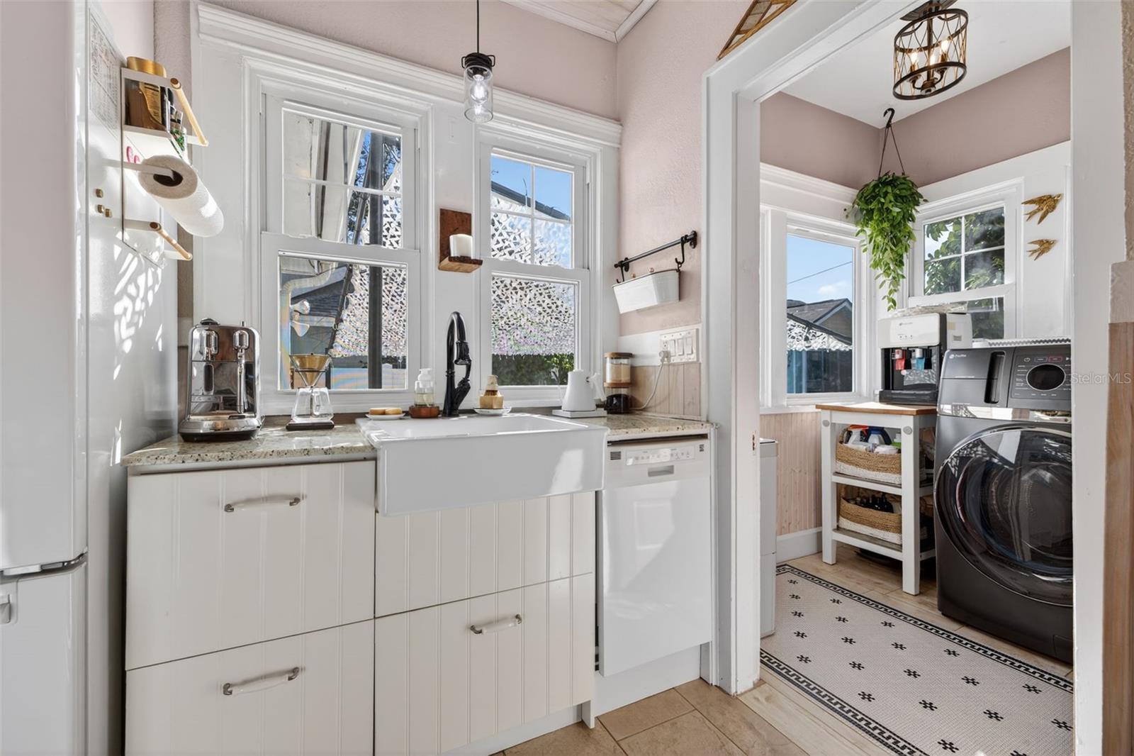 Image 10 of 30 For 748 32nd Avenue N