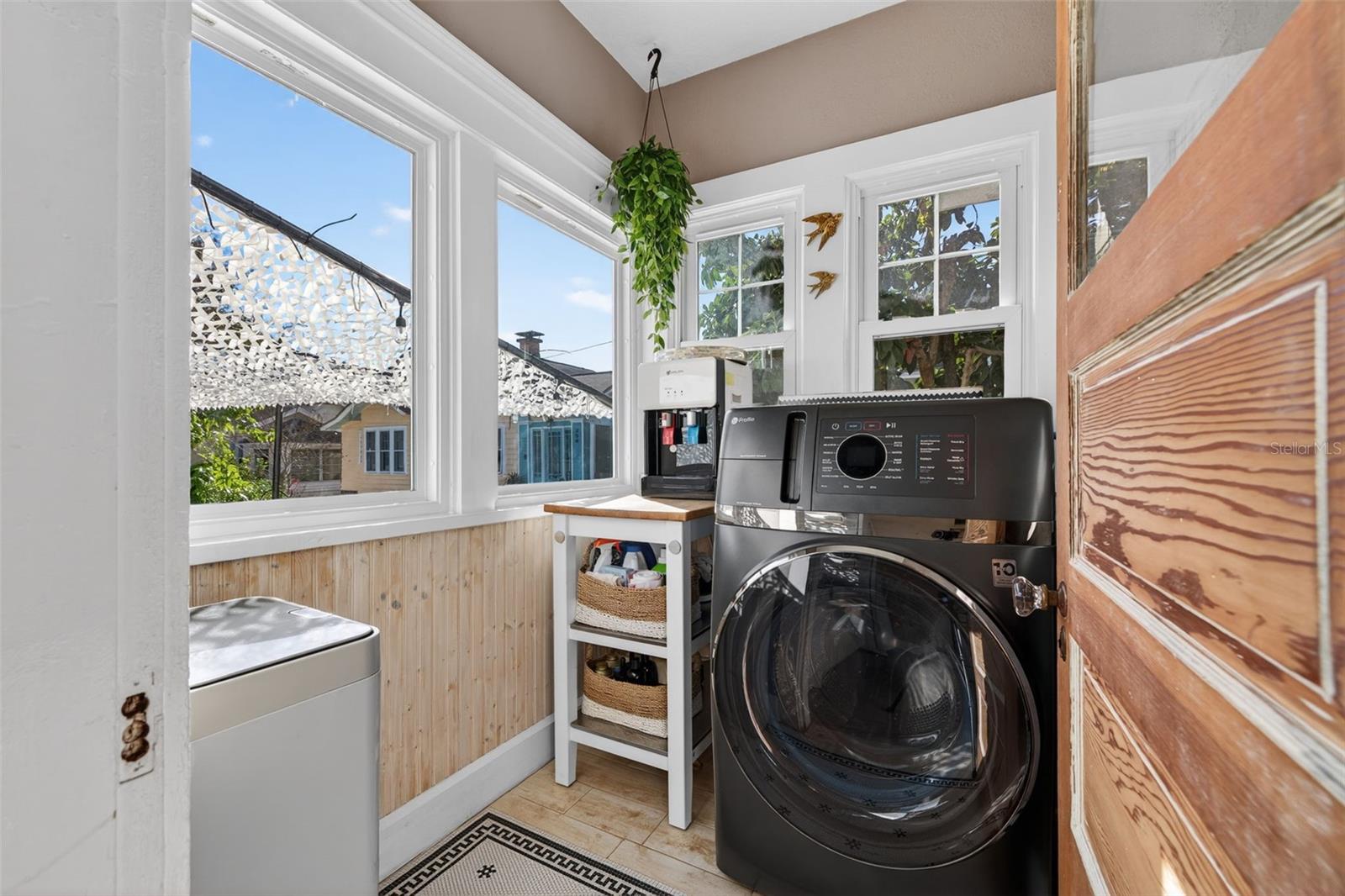 Image 12 of 30 For 748 32nd Avenue N