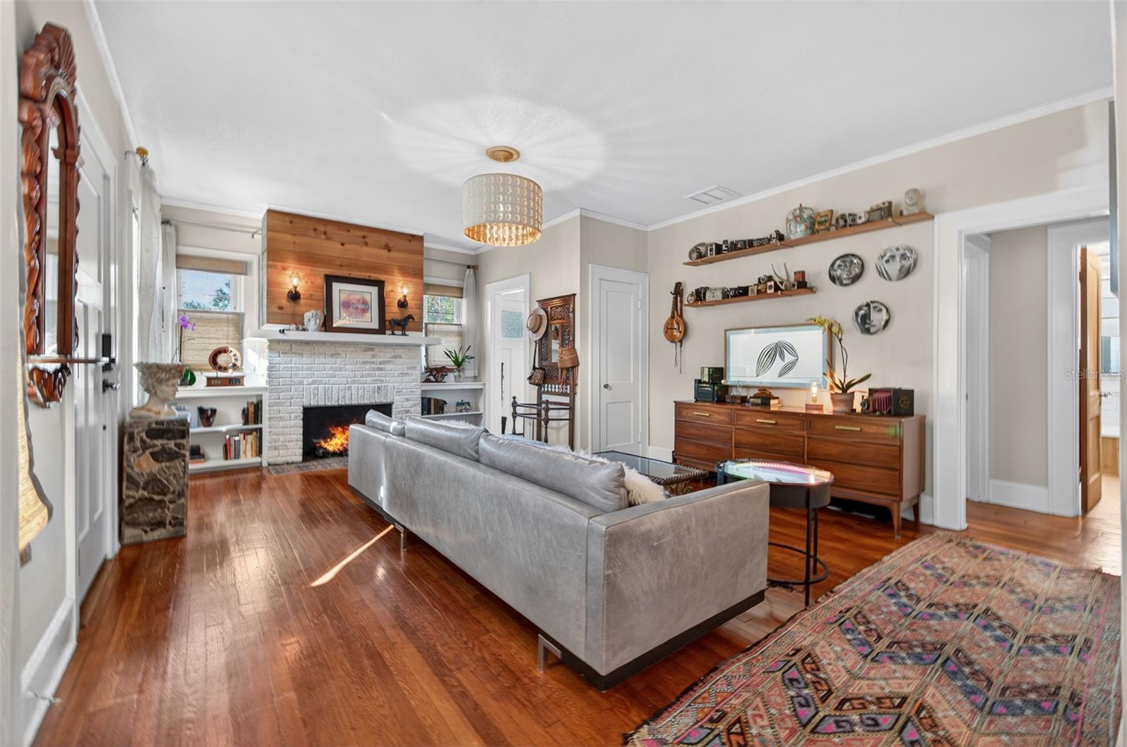 Image 3 of 30 For 748 32nd Avenue N