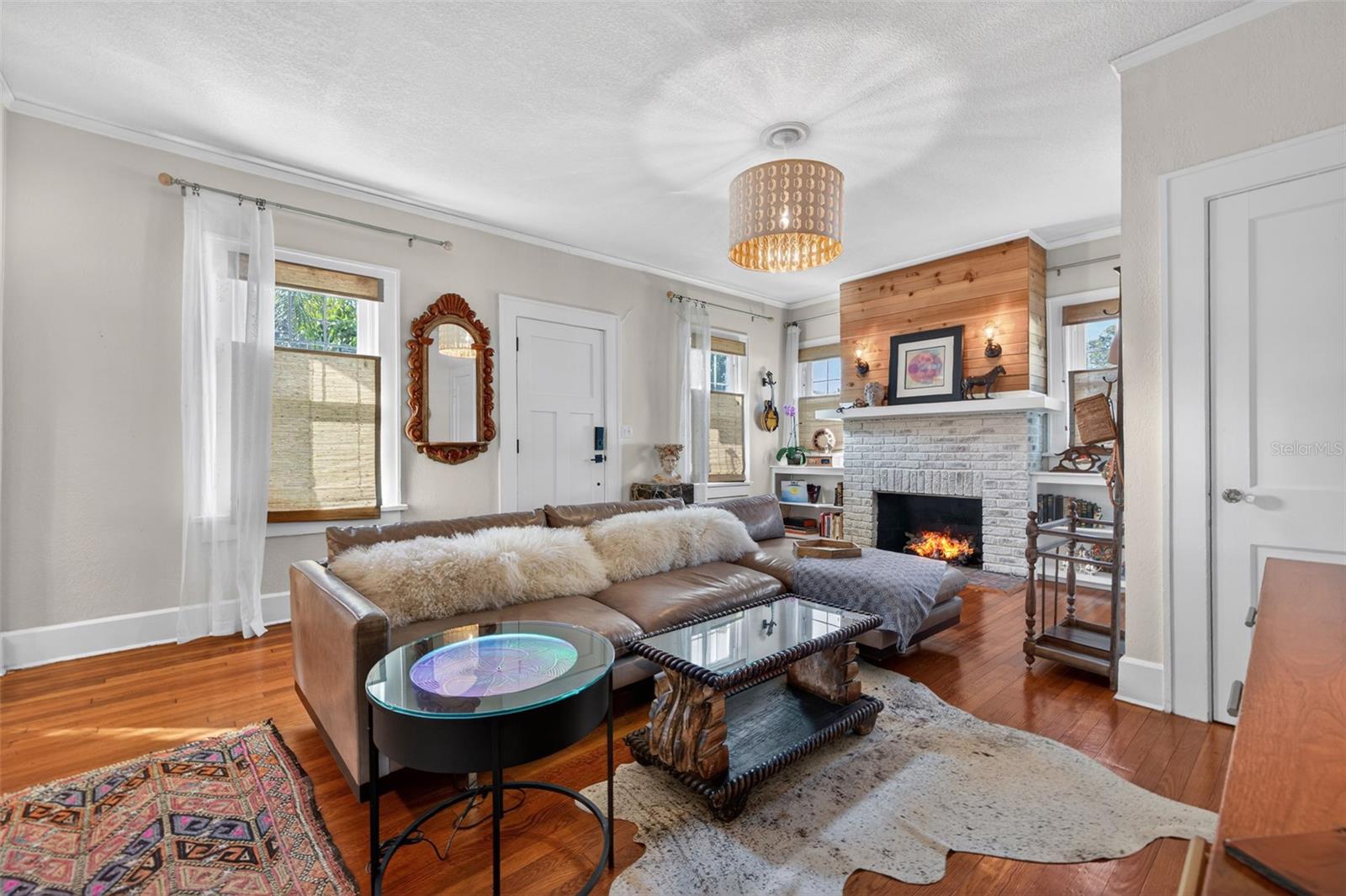 Image 4 of 30 For 748 32nd Avenue N