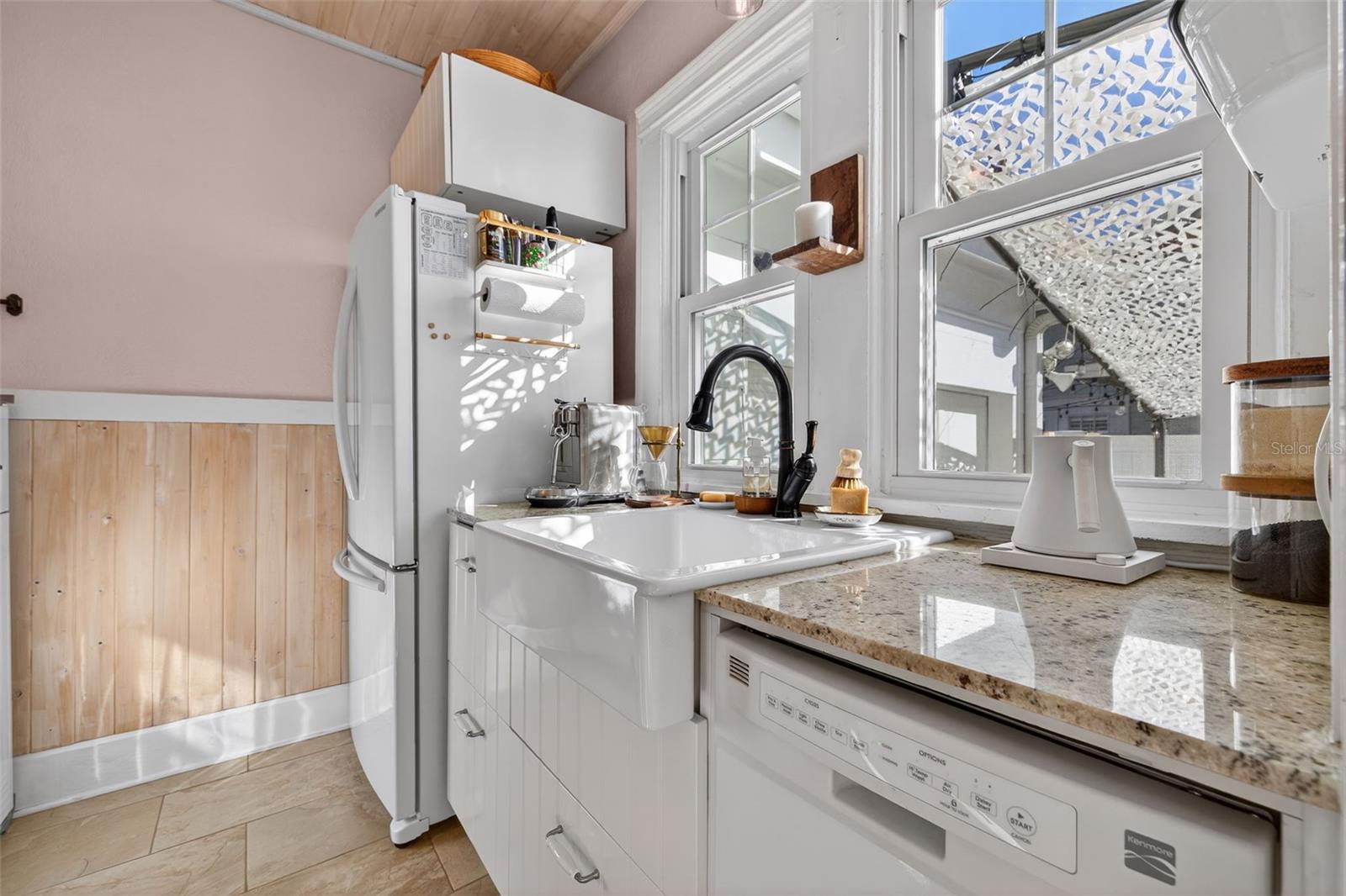 Image 9 of 30 For 748 32nd Avenue N