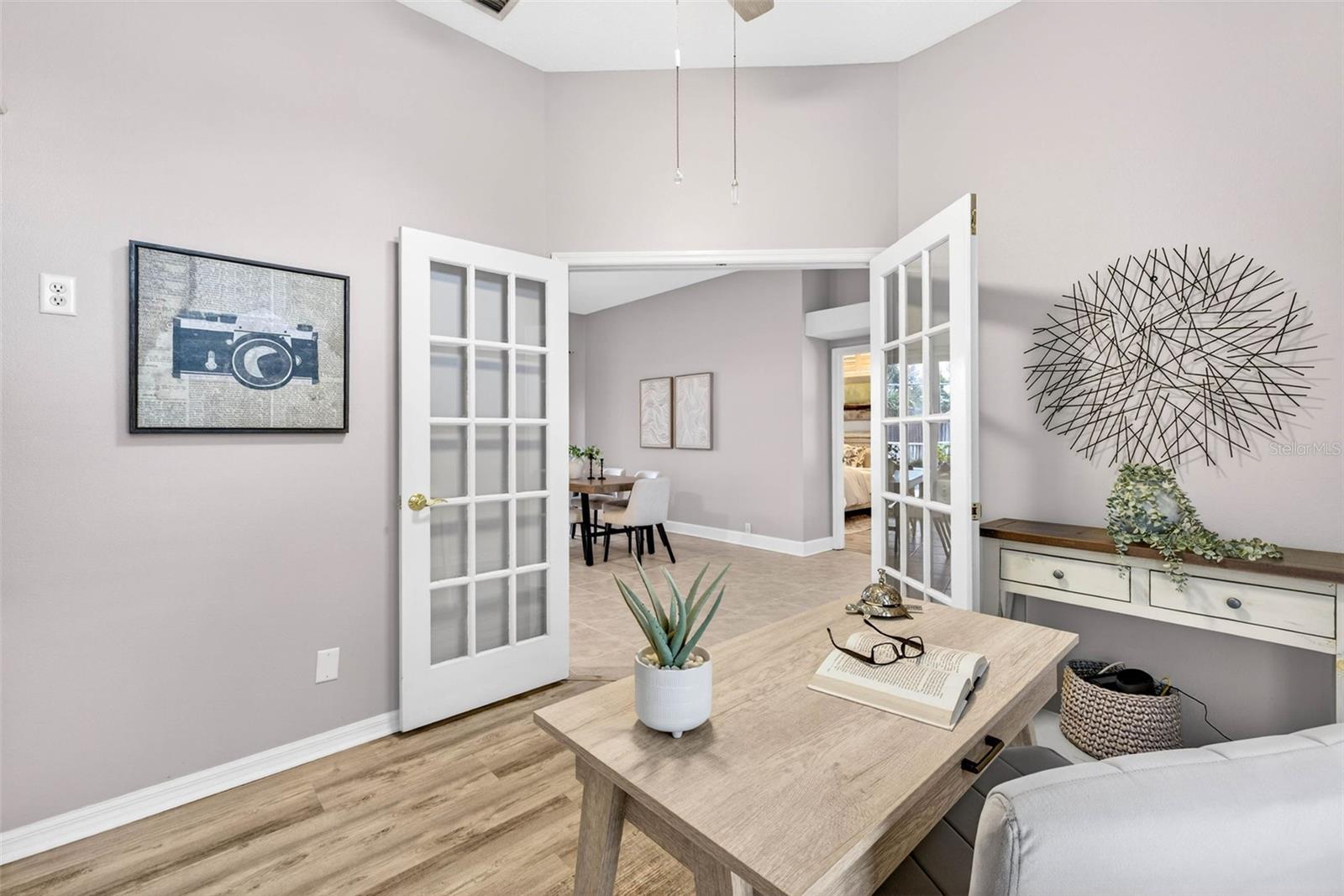 Image 14 of 64 For 9608 Woodbay Drive