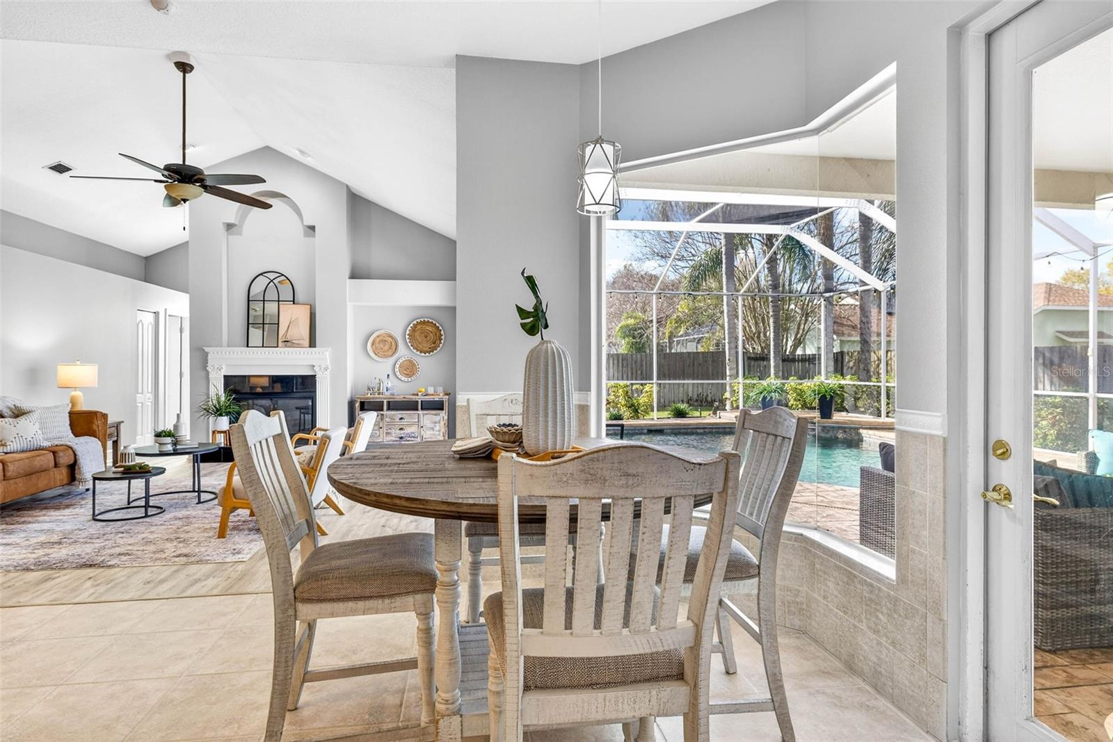 Image 15 of 64 For 9608 Woodbay Drive