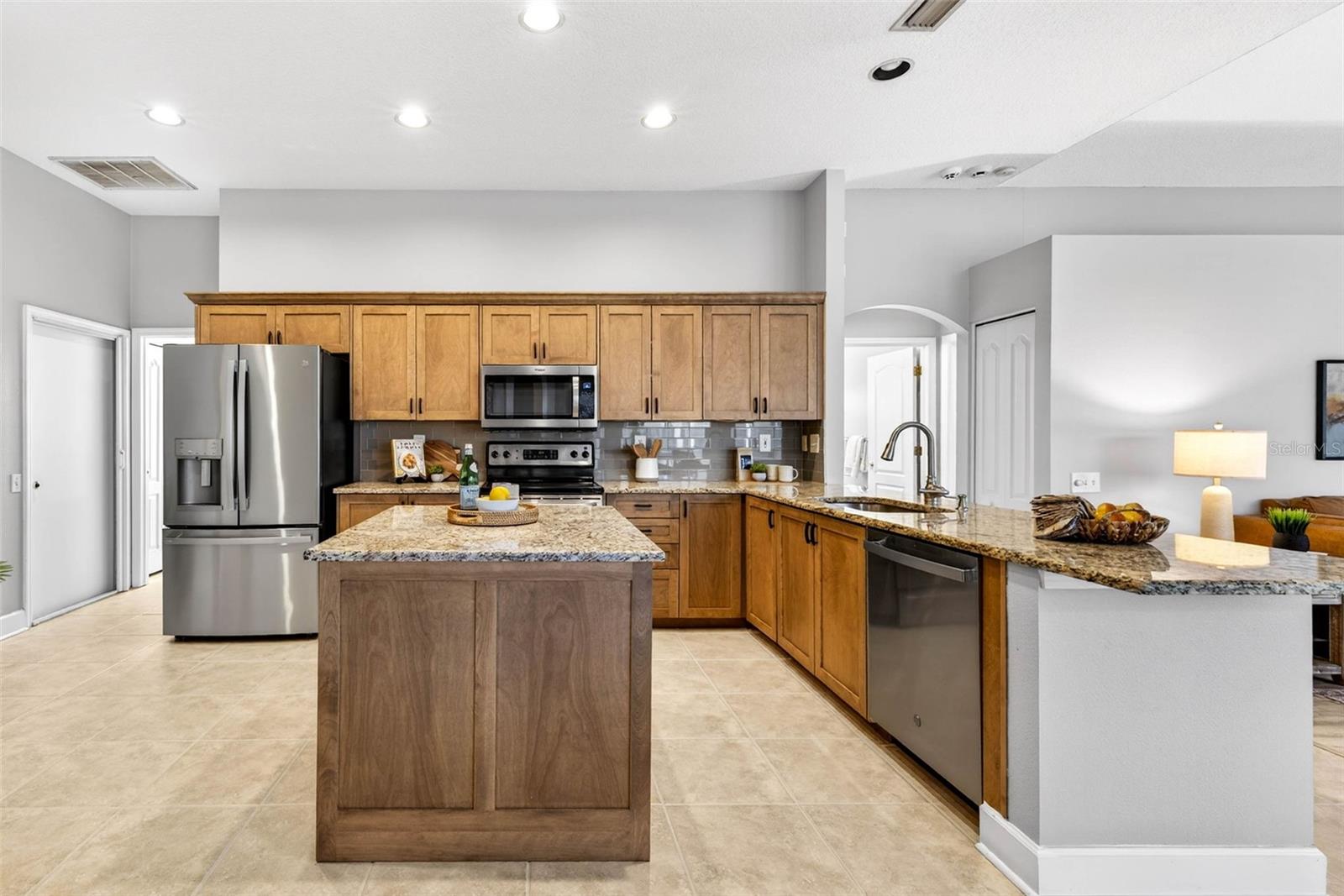 Image 18 of 64 For 9608 Woodbay Drive