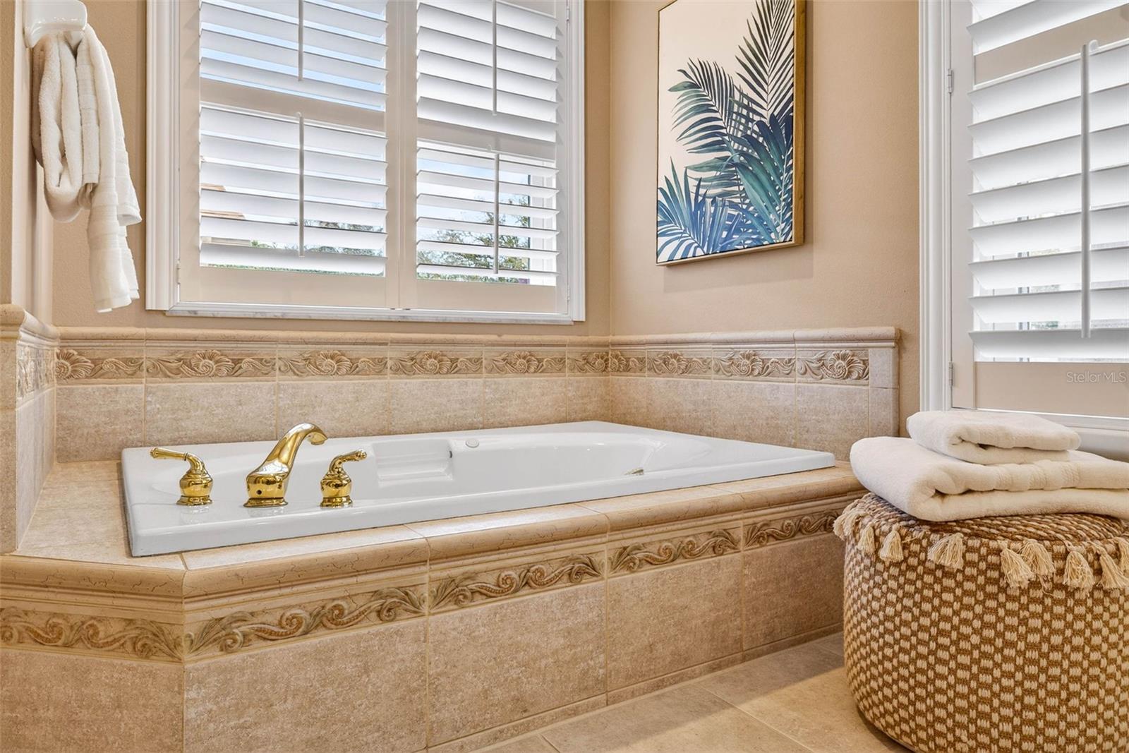 Image 34 of 64 For 9608 Woodbay Drive