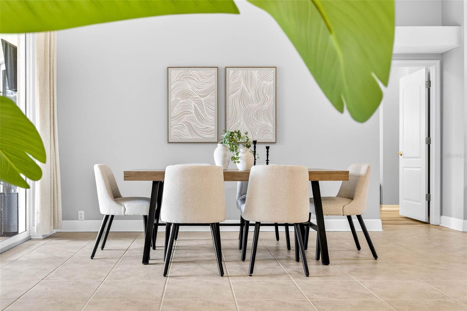 Image 9 of 64 For 9608 Woodbay Drive