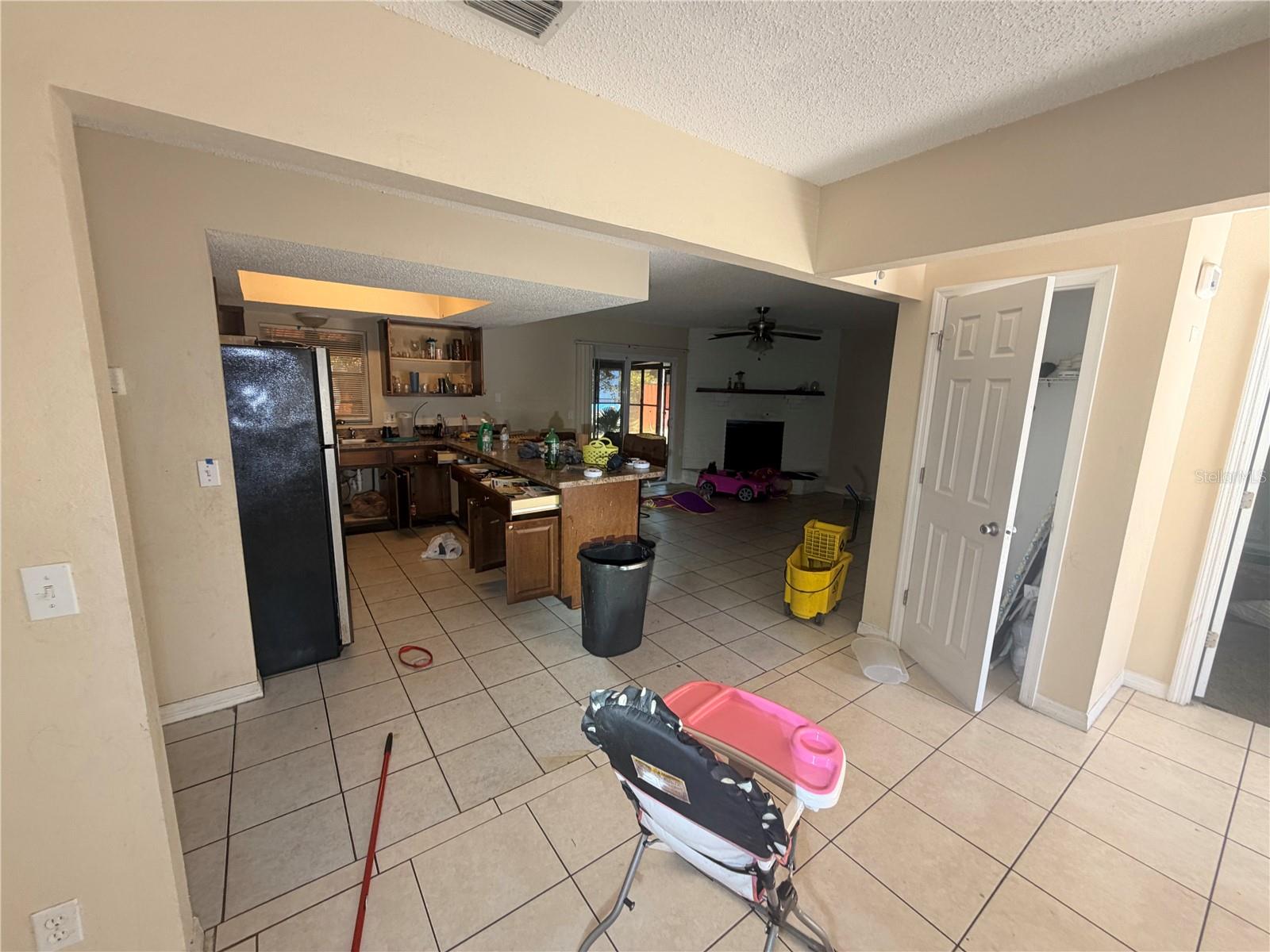 Image 13 of 33 For 7413 Navel Tree Court