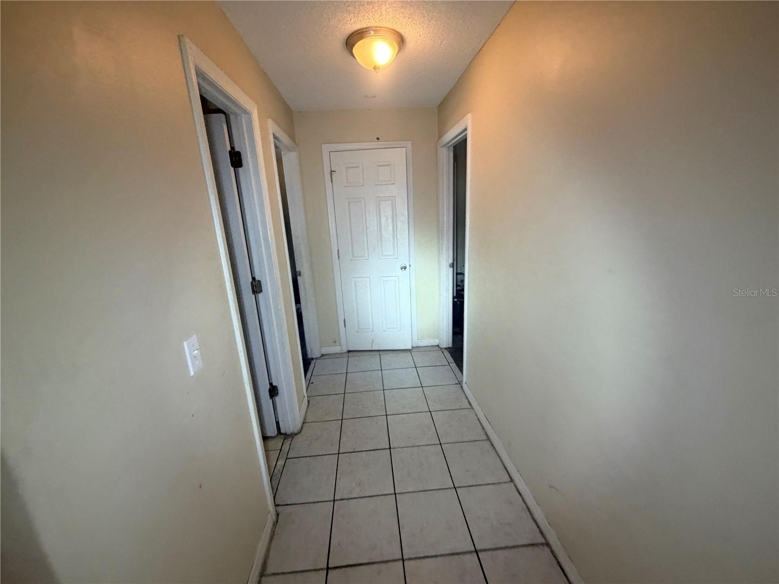 Image 30 of 33 For 7413 Navel Tree Court