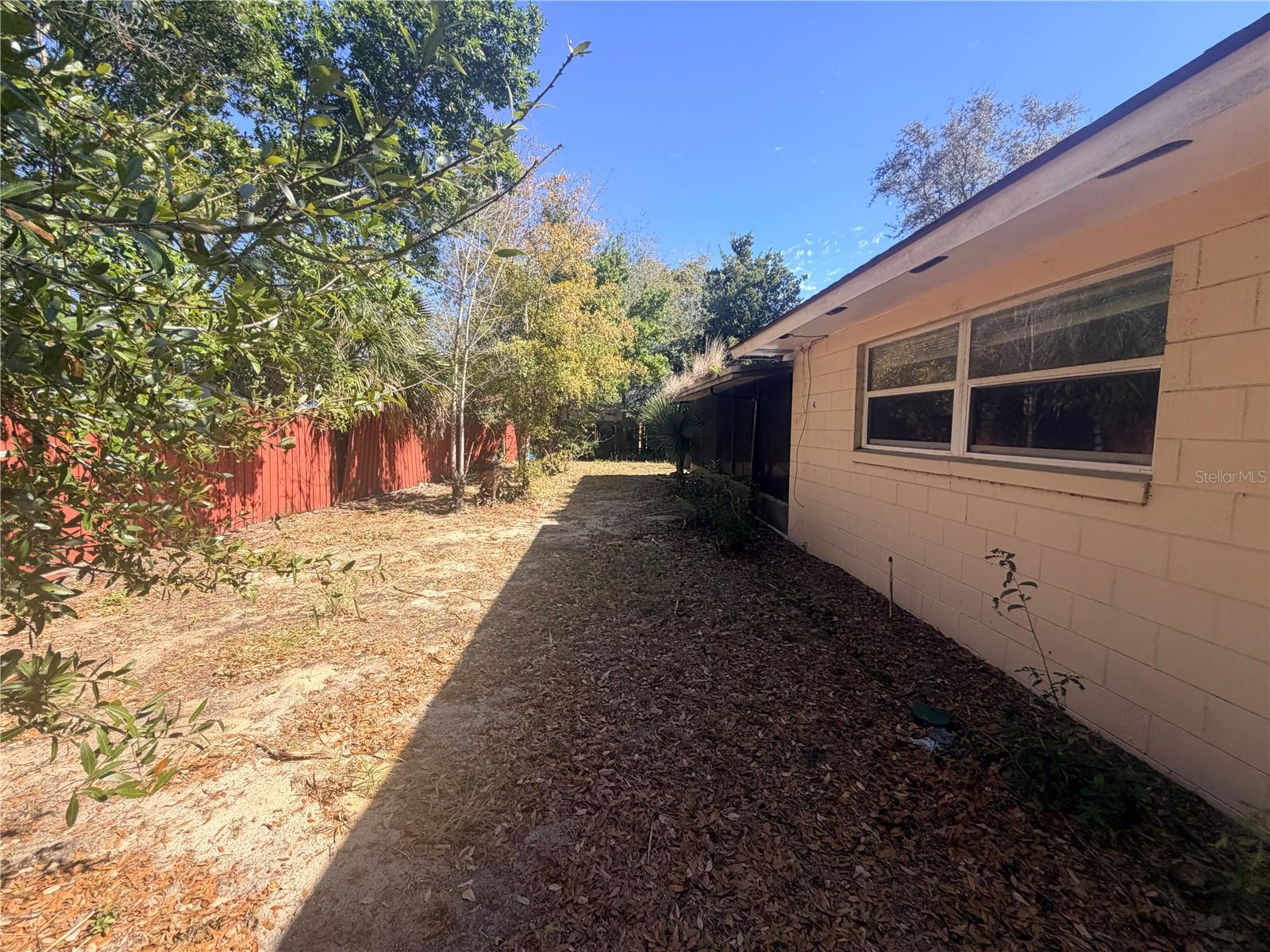 Image 6 of 33 For 7413 Navel Tree Court