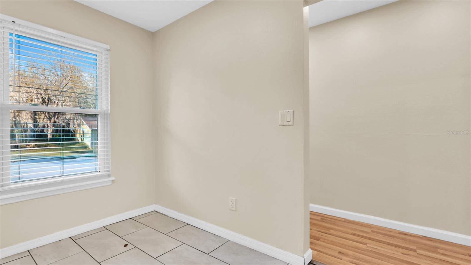 Image 6 of 32 For 805 Darby Lane