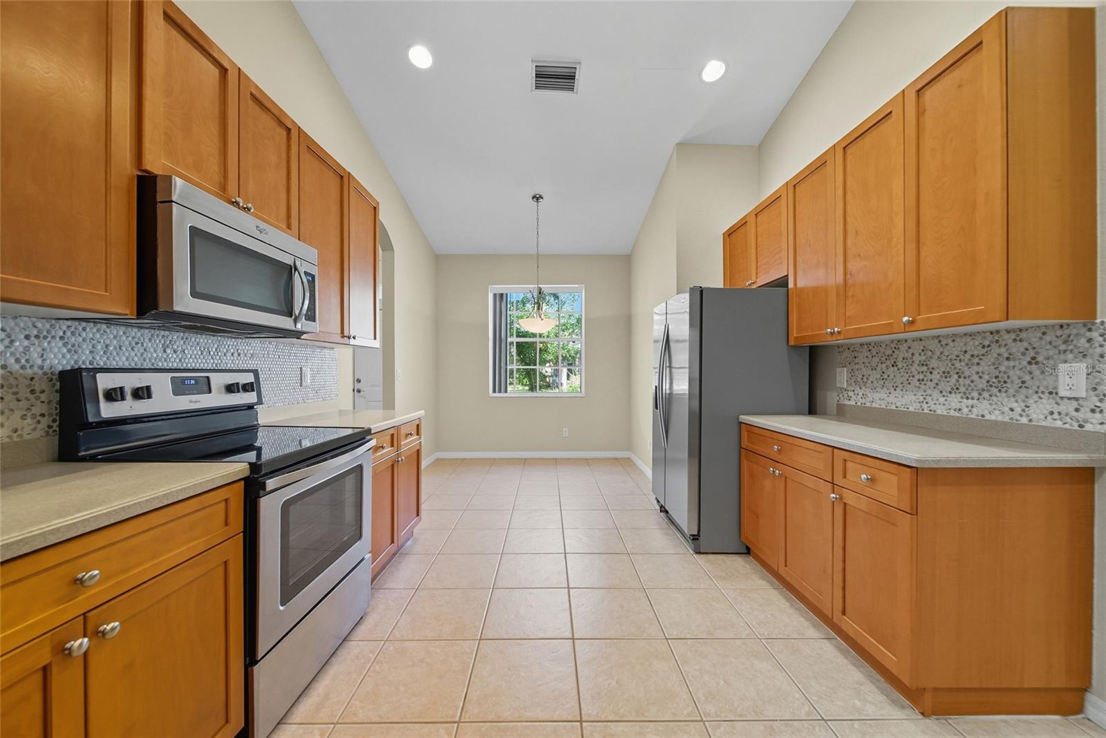 Image 14 of 51 For 11724 Holly Creek Drive