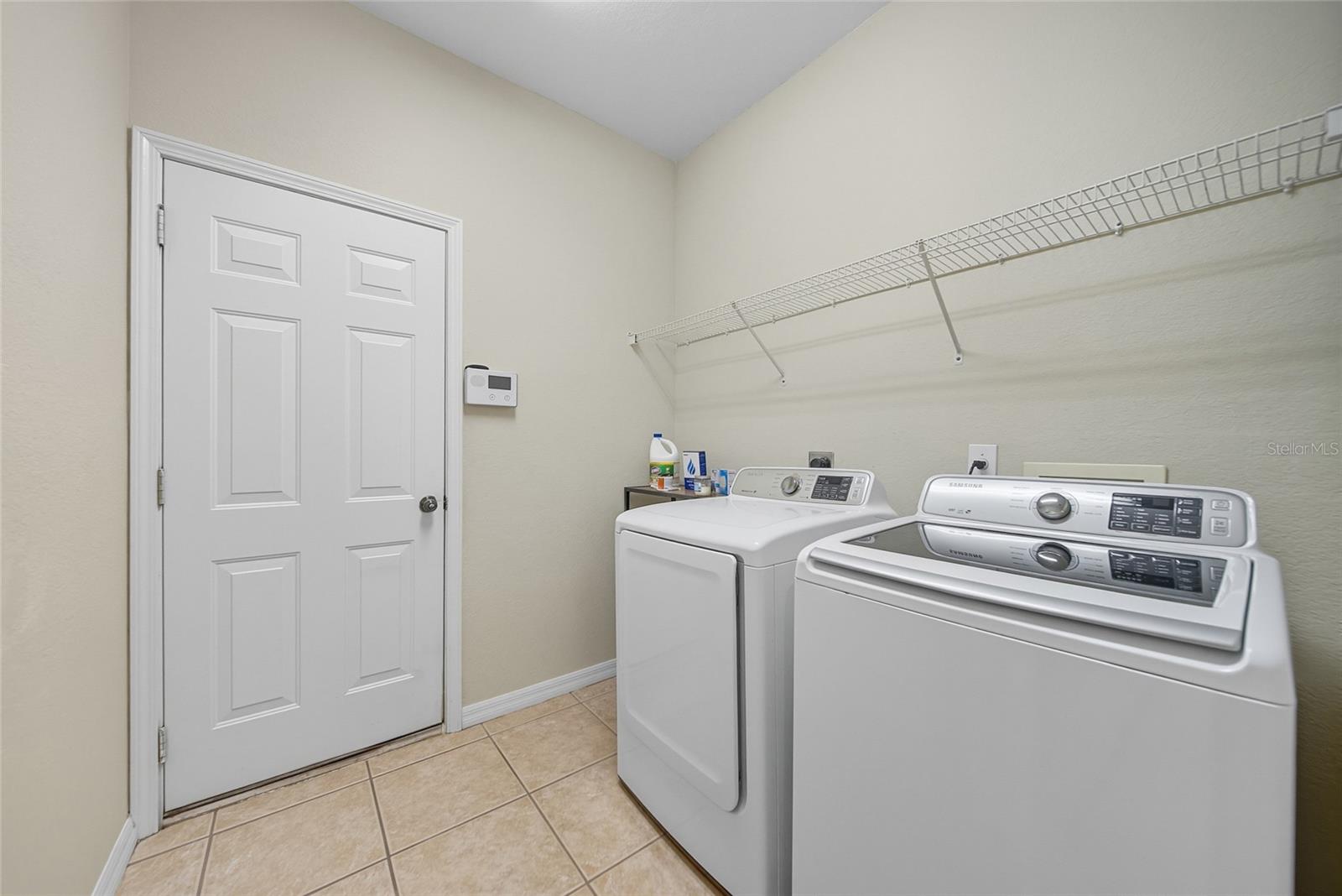 Image 15 of 51 For 11724 Holly Creek Drive