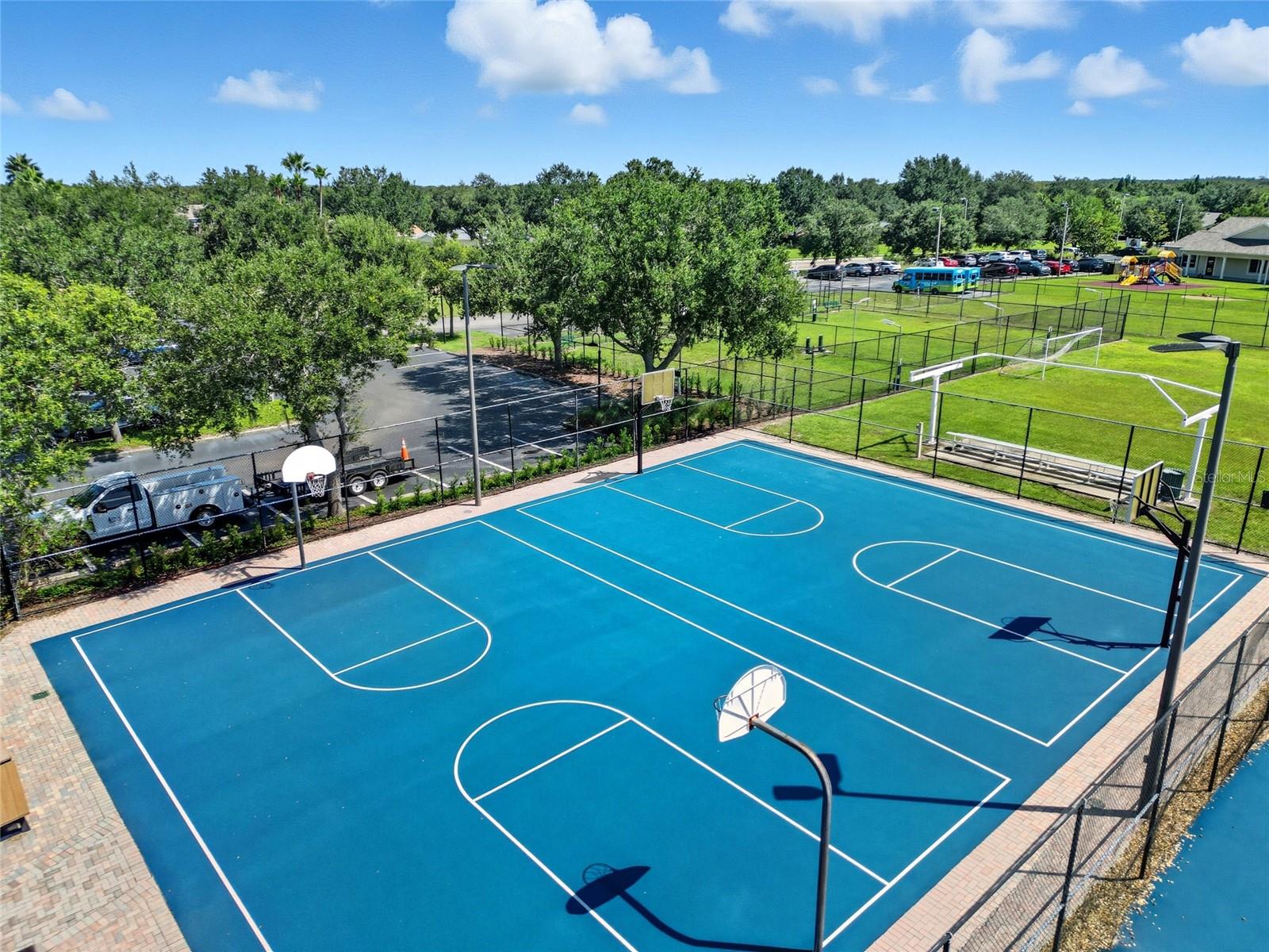 Image 48 of 51 For 11724 Holly Creek Drive