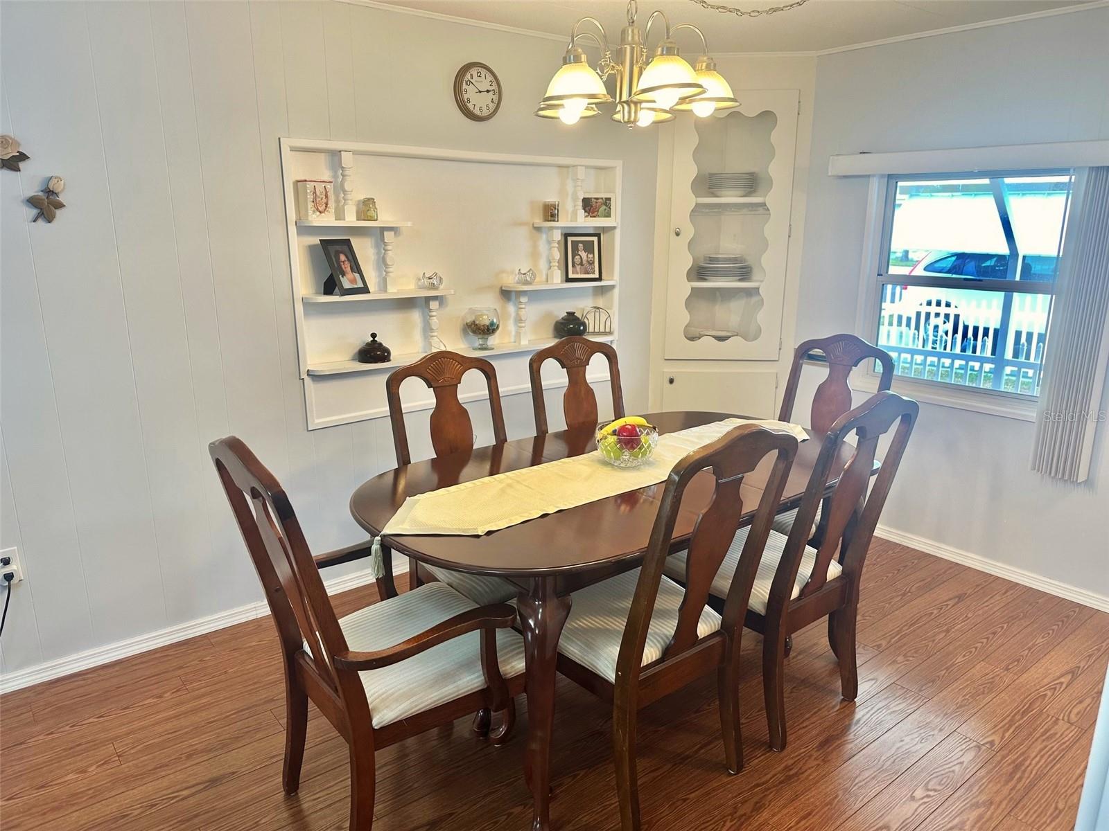 Listing photo id 5 for 2000 Bay Drive 102