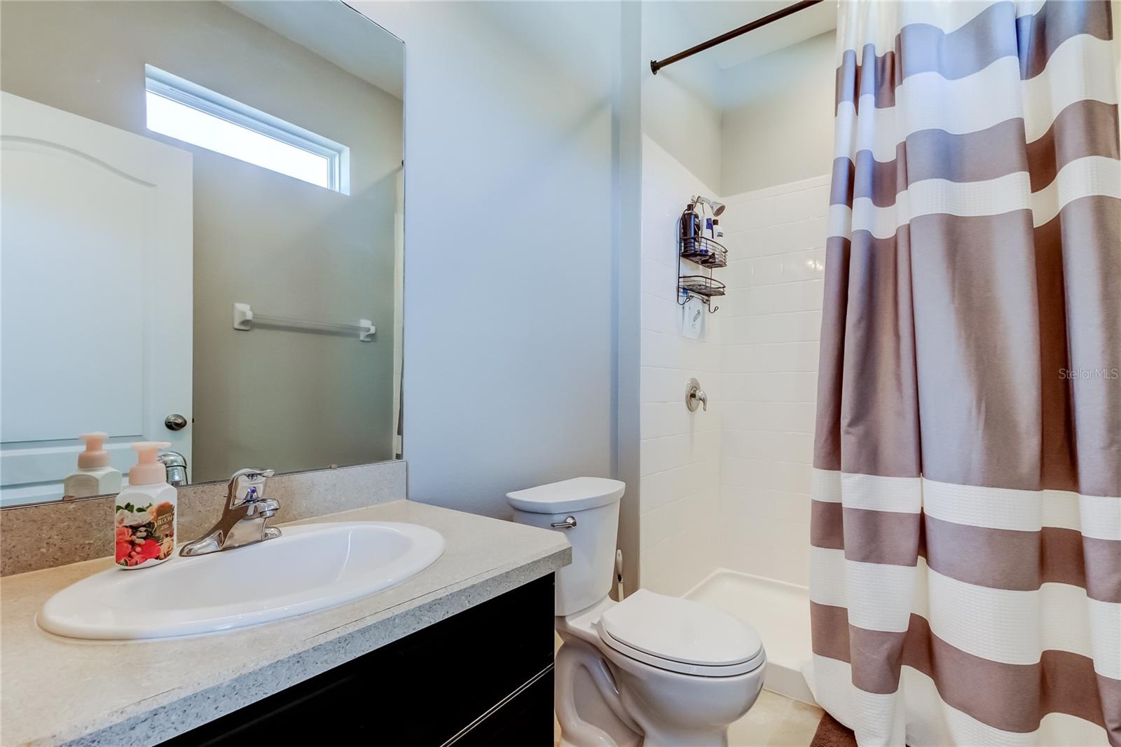 Image 22 of 56 For 5647 Fisher Glen Loop