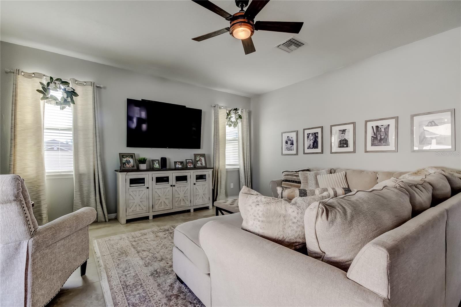 Image 26 of 56 For 5647 Fisher Glen Loop