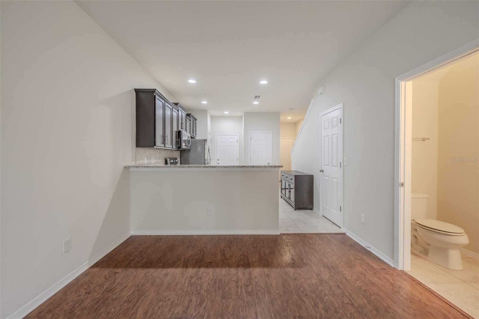 Image 11 of 41 For 4734 White Sanderling Ct Court