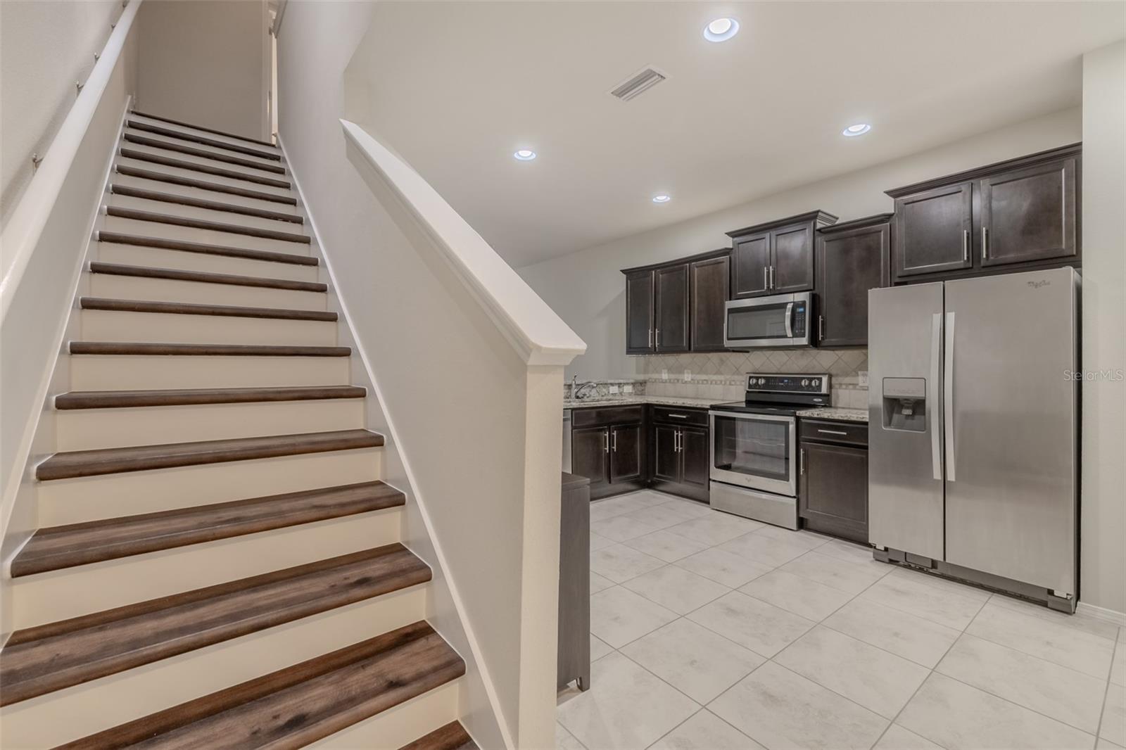 Image 12 of 41 For 4734 White Sanderling Ct Court