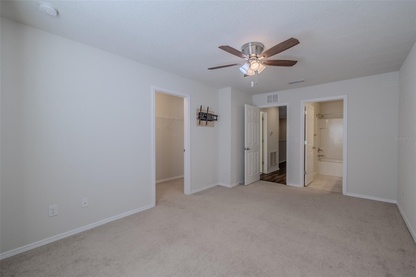 Image 13 of 41 For 4734 White Sanderling Ct Court