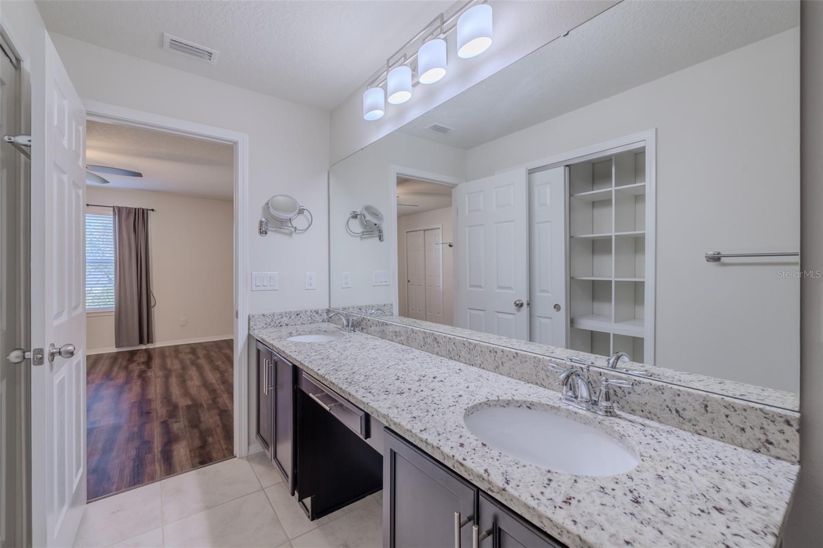 Image 15 of 41 For 4734 White Sanderling Ct Court