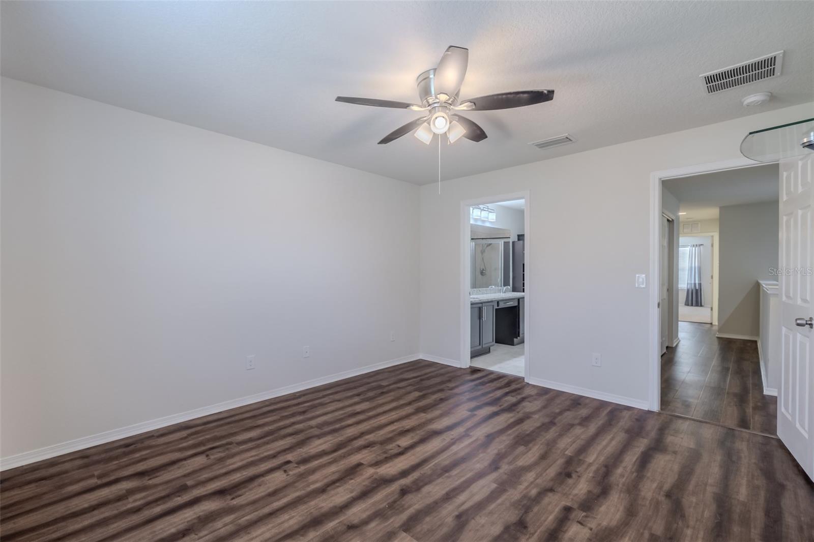 Image 18 of 41 For 4734 White Sanderling Ct Court