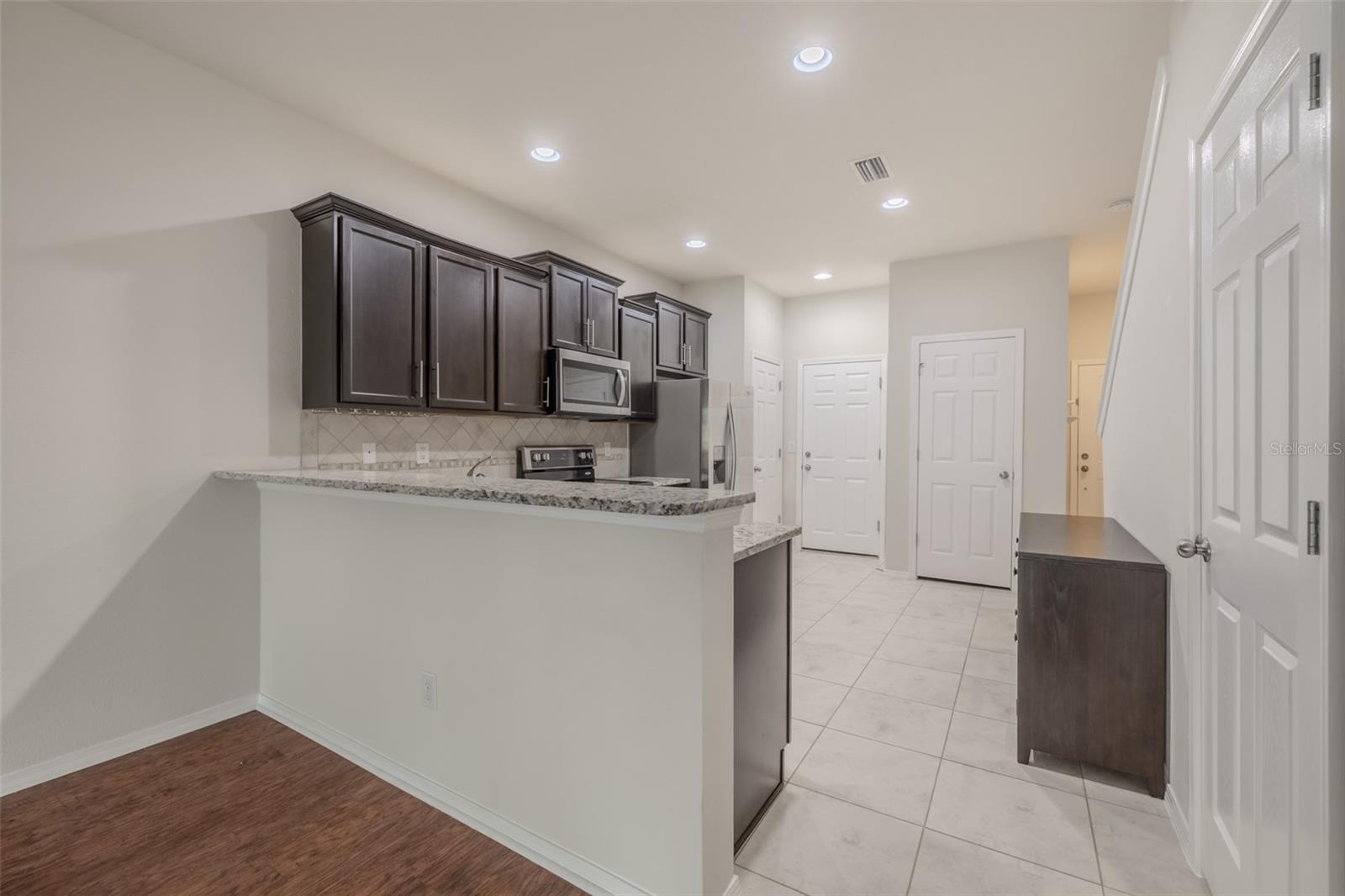 Image 8 of 41 For 4734 White Sanderling Ct Court