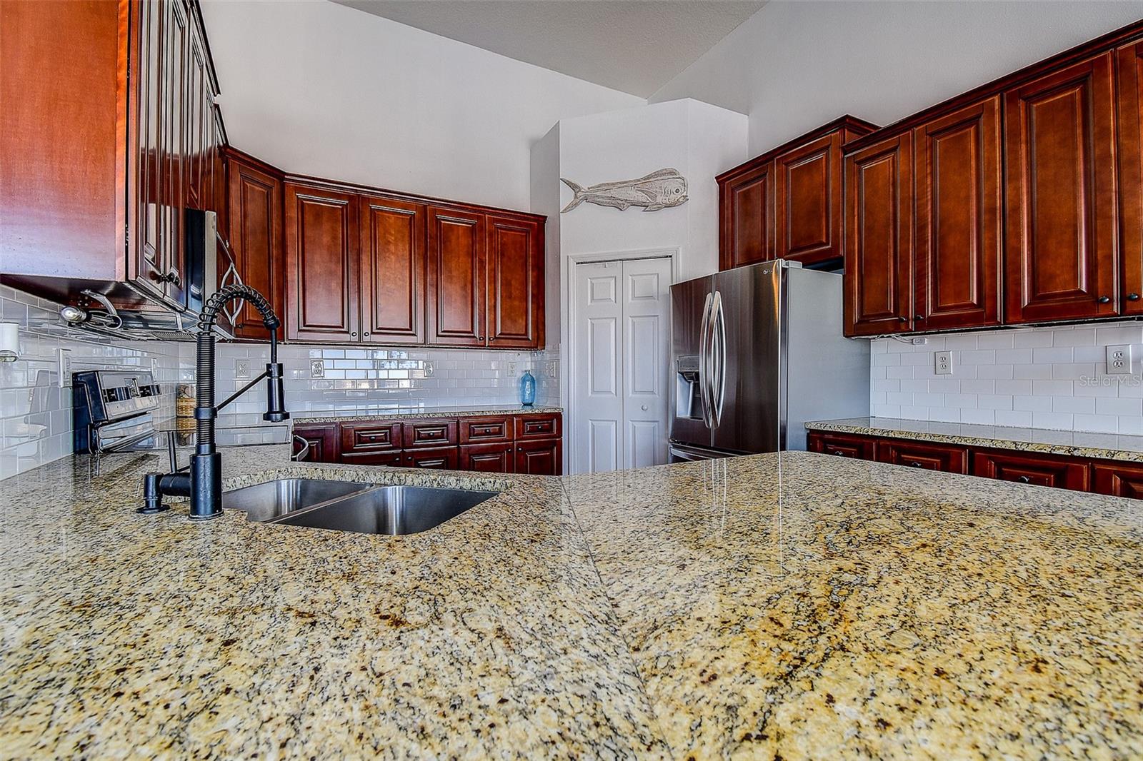 Image 17 of 50 For 5309 Boardwalk Street