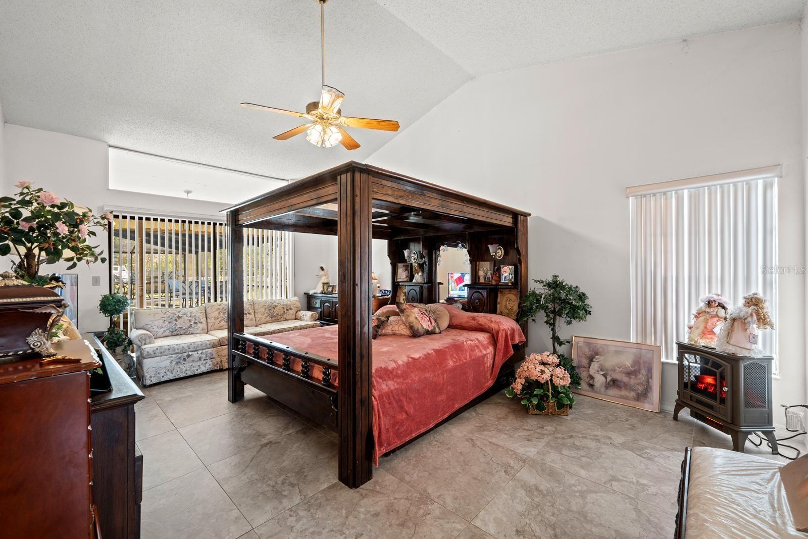 Image 15 of 33 For 2501 Diana Street