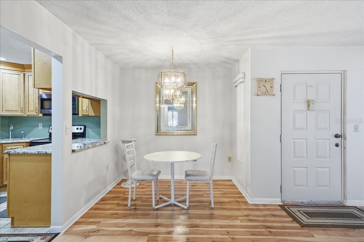 Image 14 of 75 For 2666 Pine Ridge Way N C2