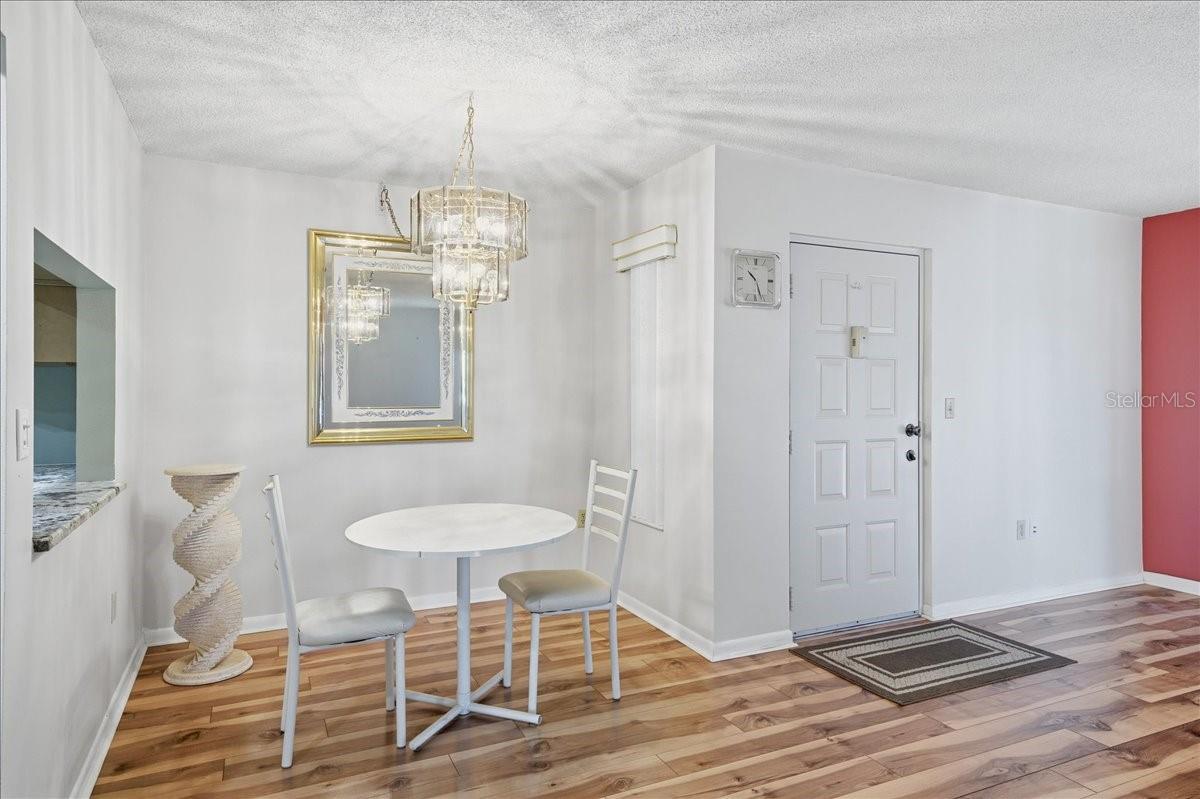 Image 15 of 75 For 2666 Pine Ridge Way N C2