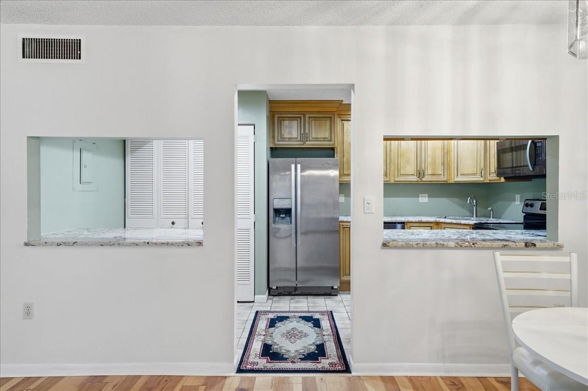 Image 17 of 75 For 2666 Pine Ridge Way N C2