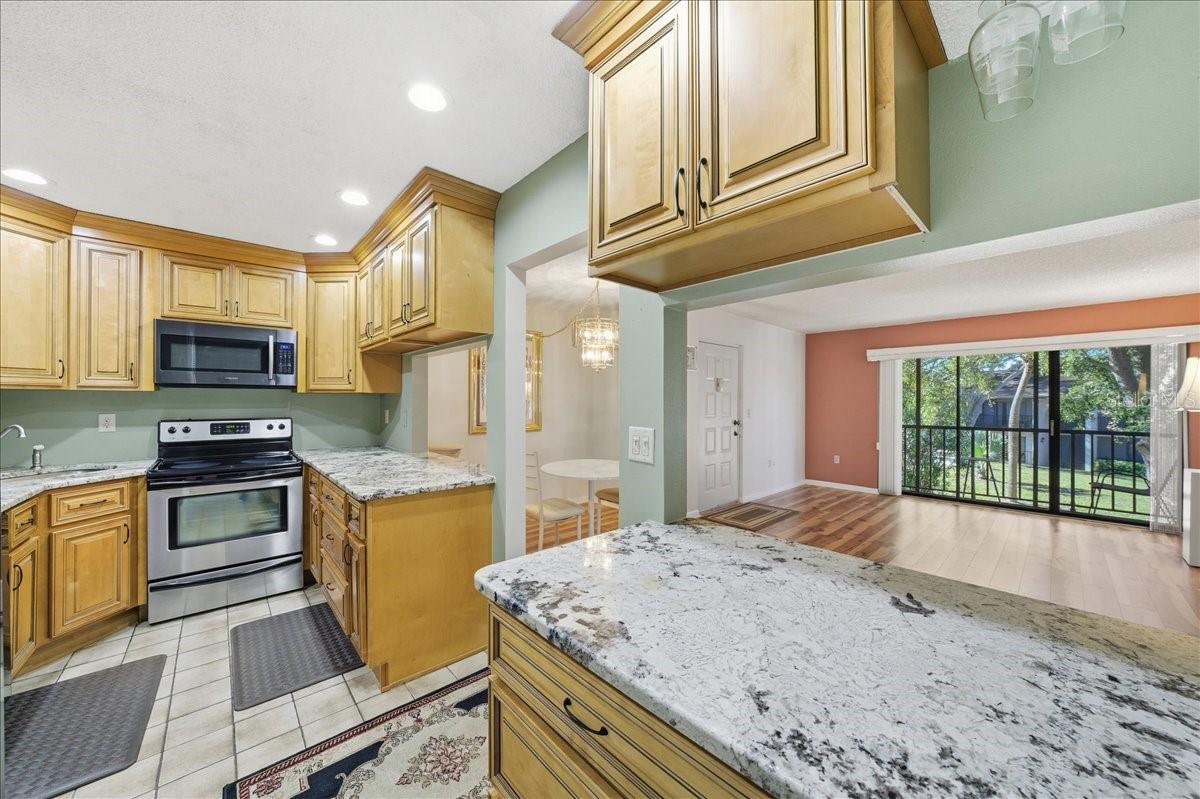 Image 19 of 75 For 2666 Pine Ridge Way N C2