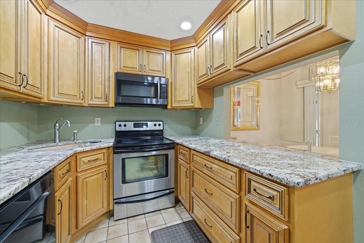 Image 20 of 75 For 2666 Pine Ridge Way N C2